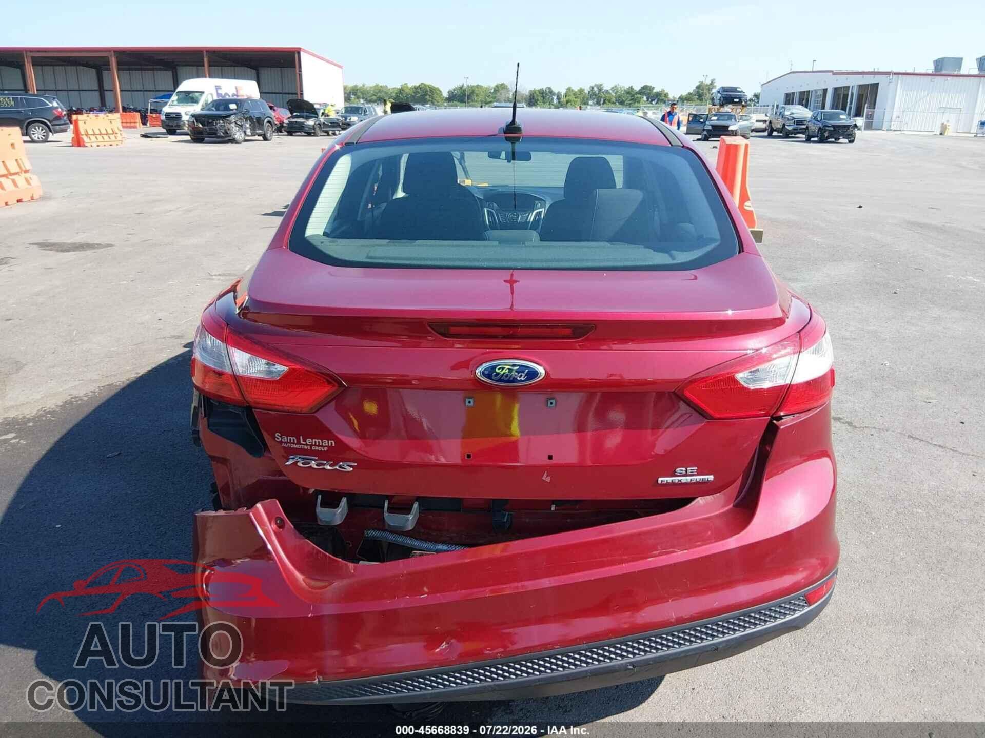 FORD FOCUS 2014 - 1FADP3F27EL388380