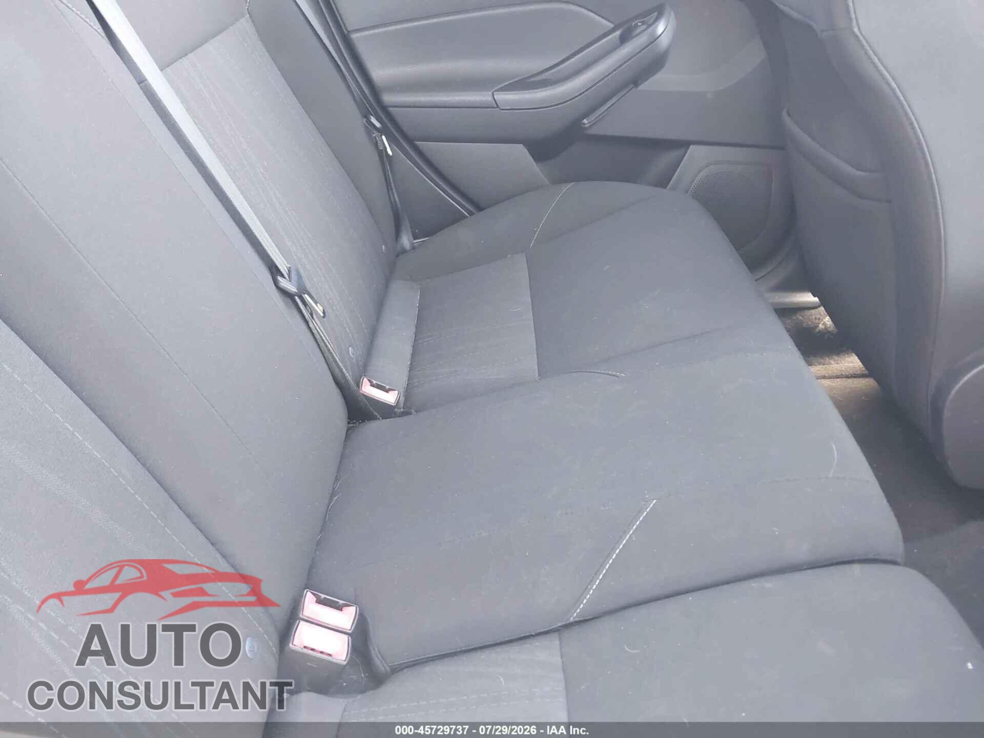 FORD FOCUS 2015 - 1FADP3K26FL277200