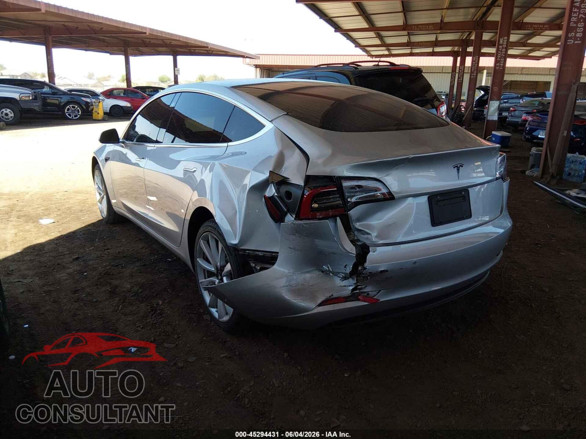 TESLA MODEL 3 2018 - 5YJ3E1EA5JF098466