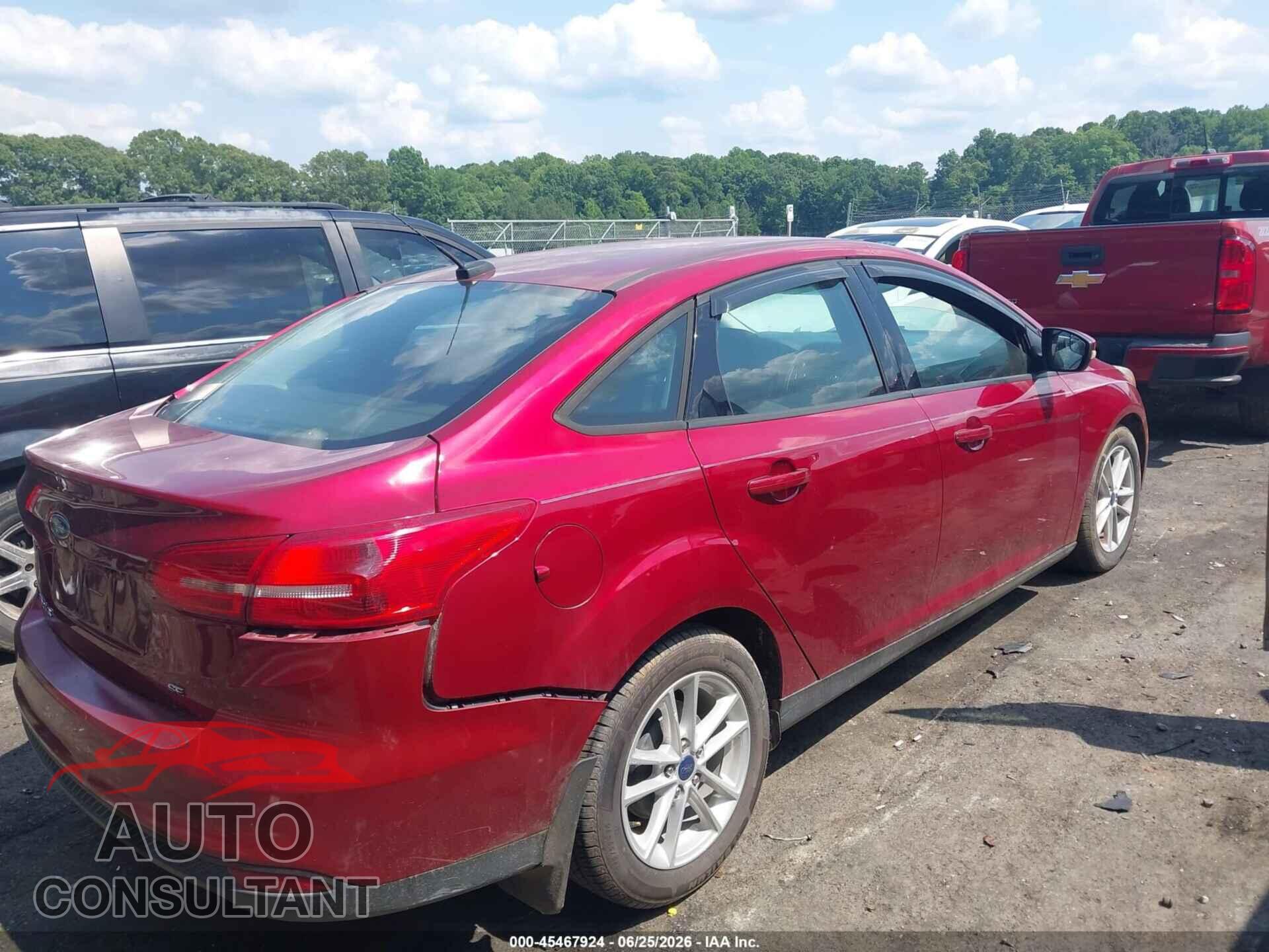 FORD FOCUS 2017 - 1FADP3F23HL234429