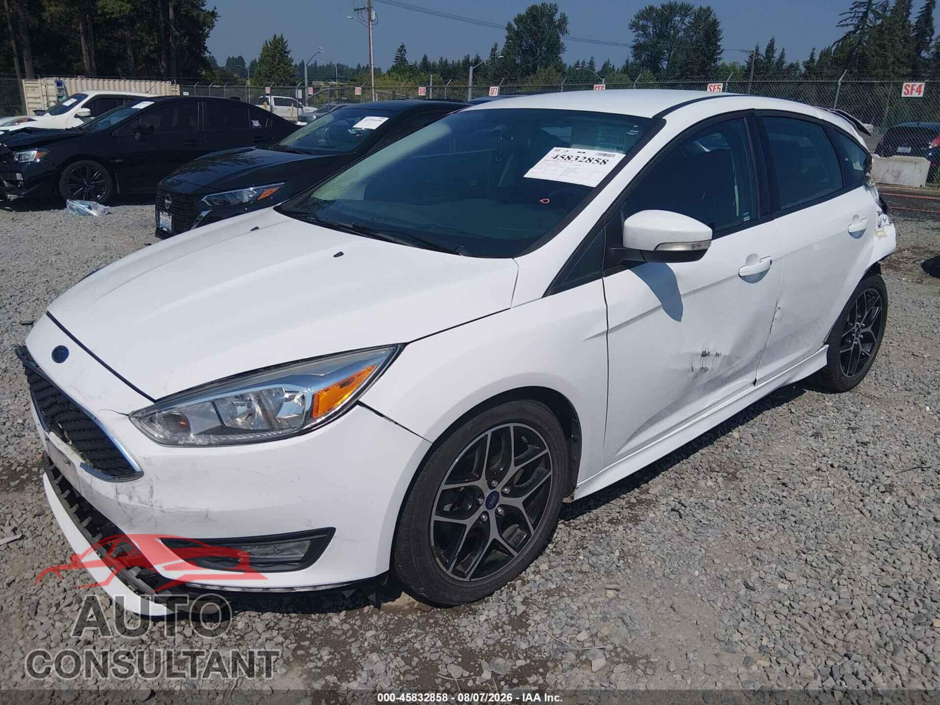 FORD FOCUS 2016 - 1FADP3K28GL247259