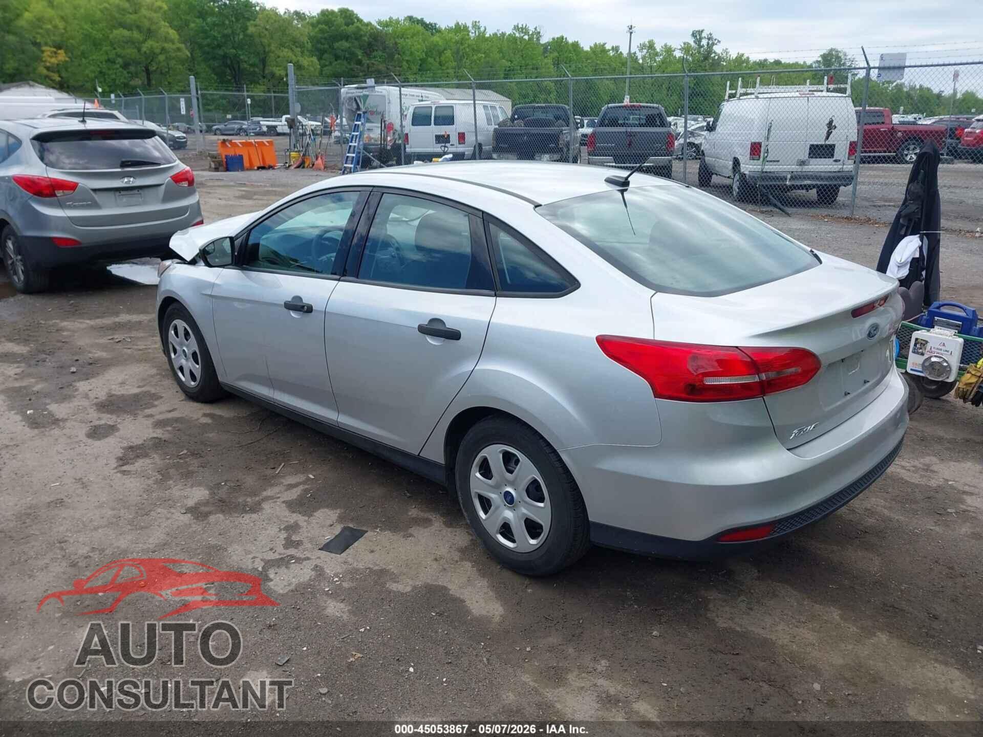 FORD FOCUS 2017 - 1FADP3E2XHL345092