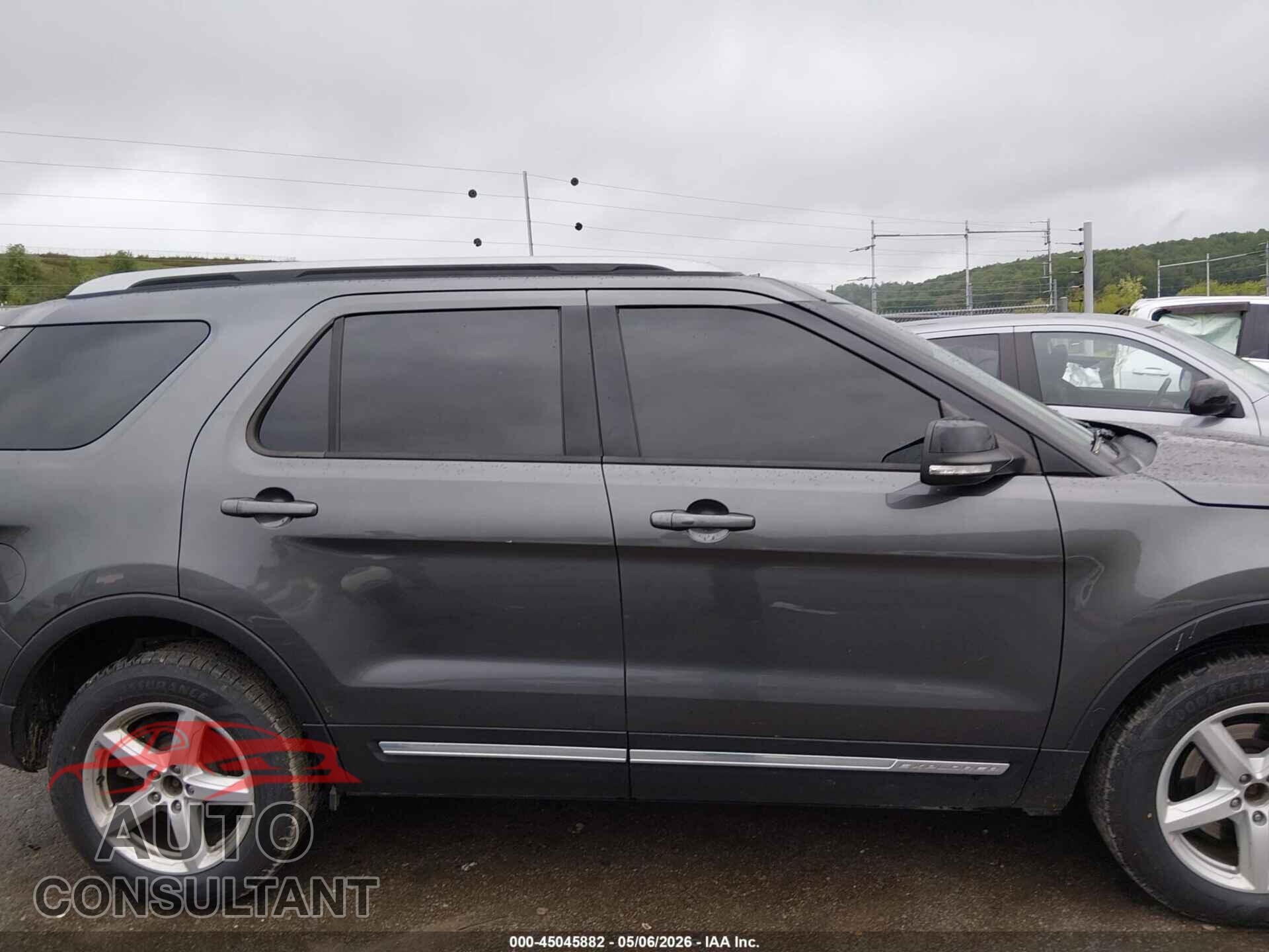 FORD EXPLORER 2017 - 1FM5K8D85HGE20253