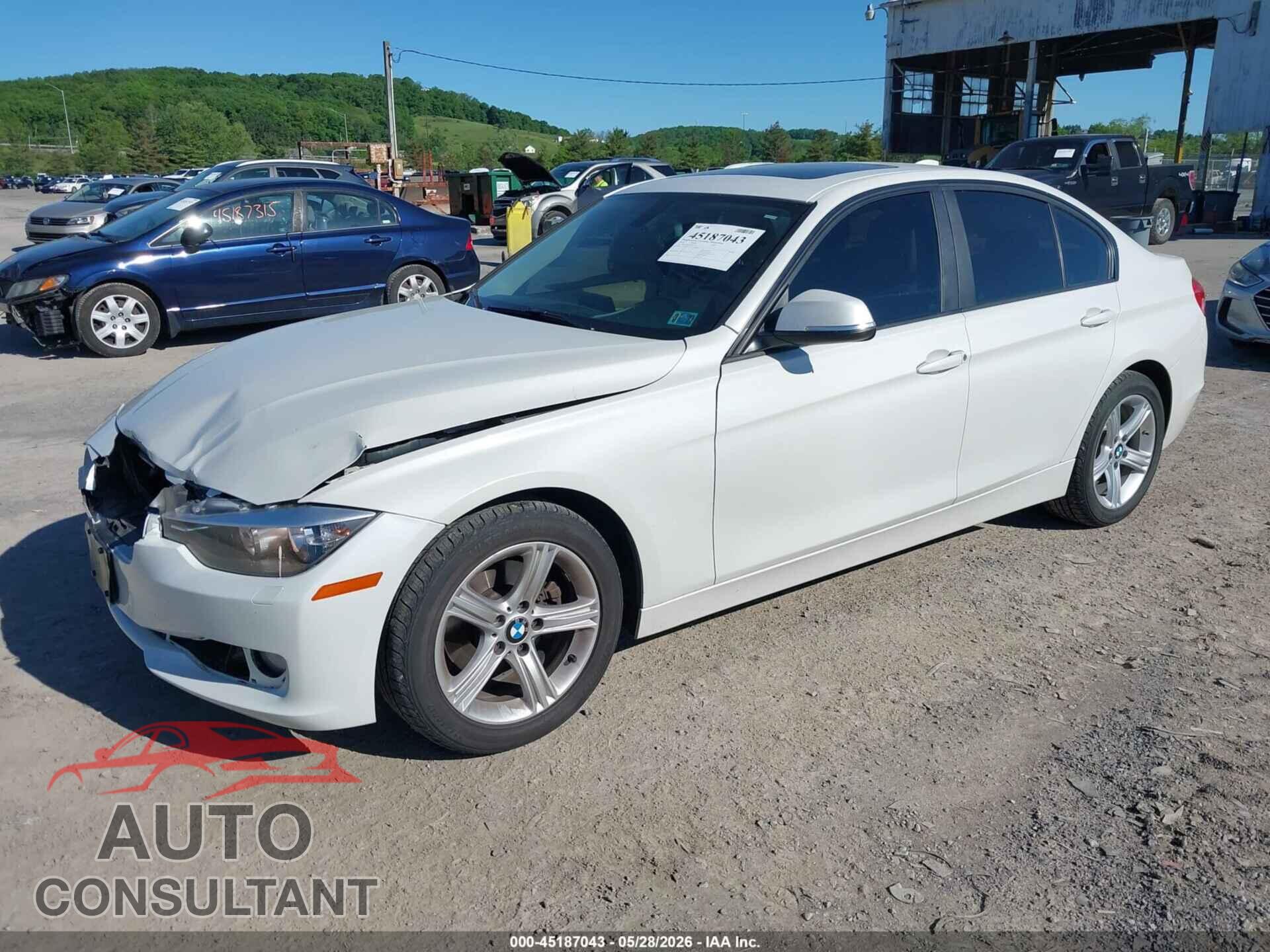 BMW 328I 2013 - WBA3B3C56DF541327