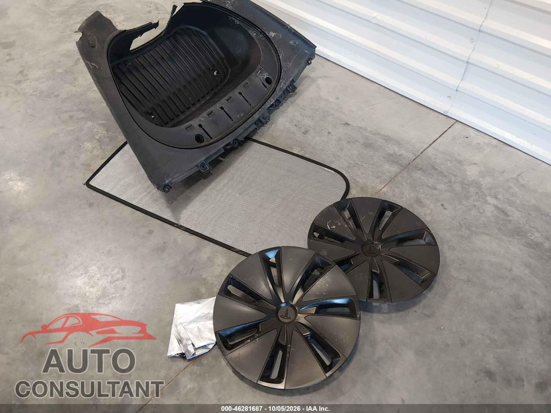 TESLA MODEL 3 2024 - 5YJ3E1EA9RF752266
