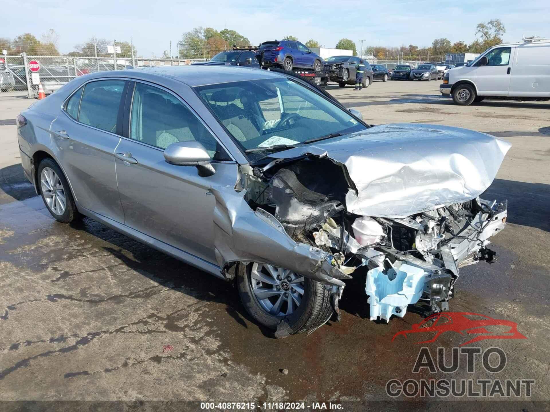 TOYOTA CAMRY 2022 - 4T1C11AK2NU617475