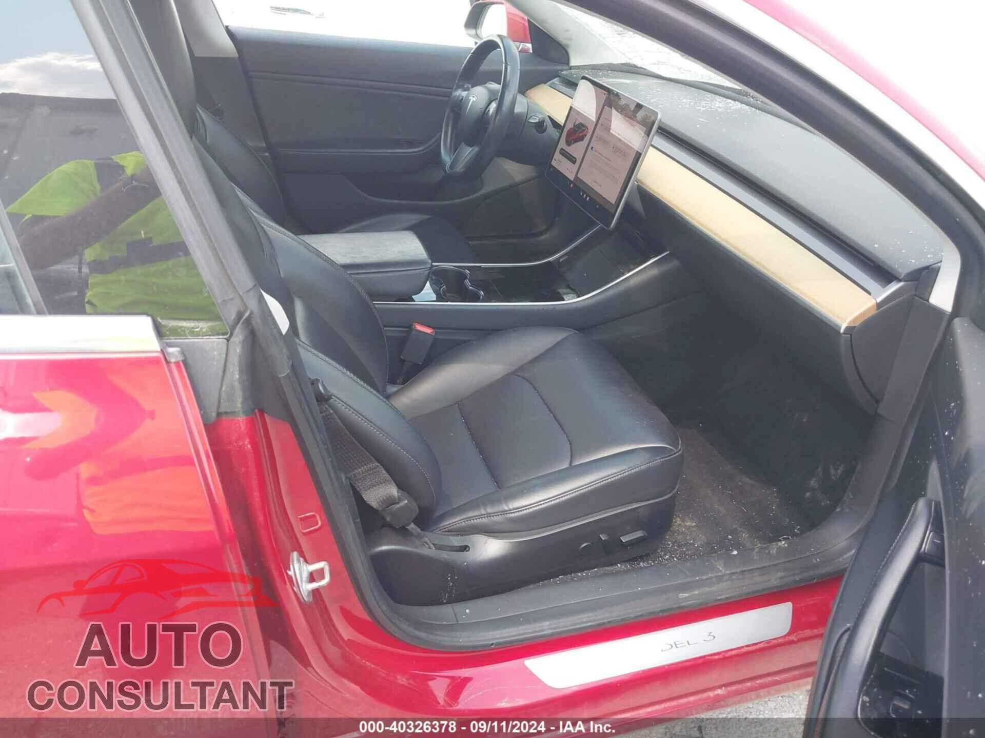 TESLA MODEL 3 2018 - 5YJ3E1EA3JF019280