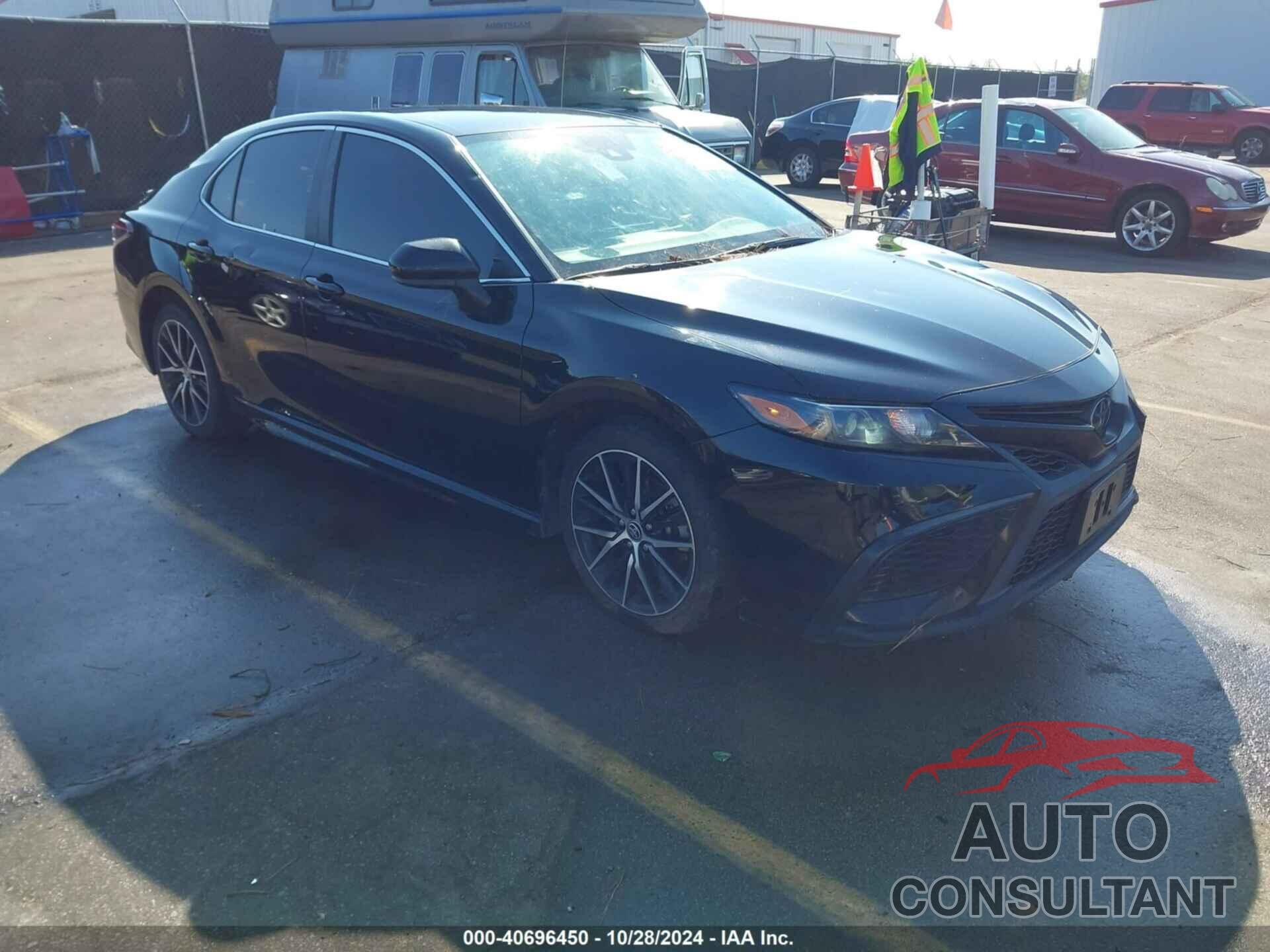 TOYOTA CAMRY 2021 - 4T1G11AK7MU444536