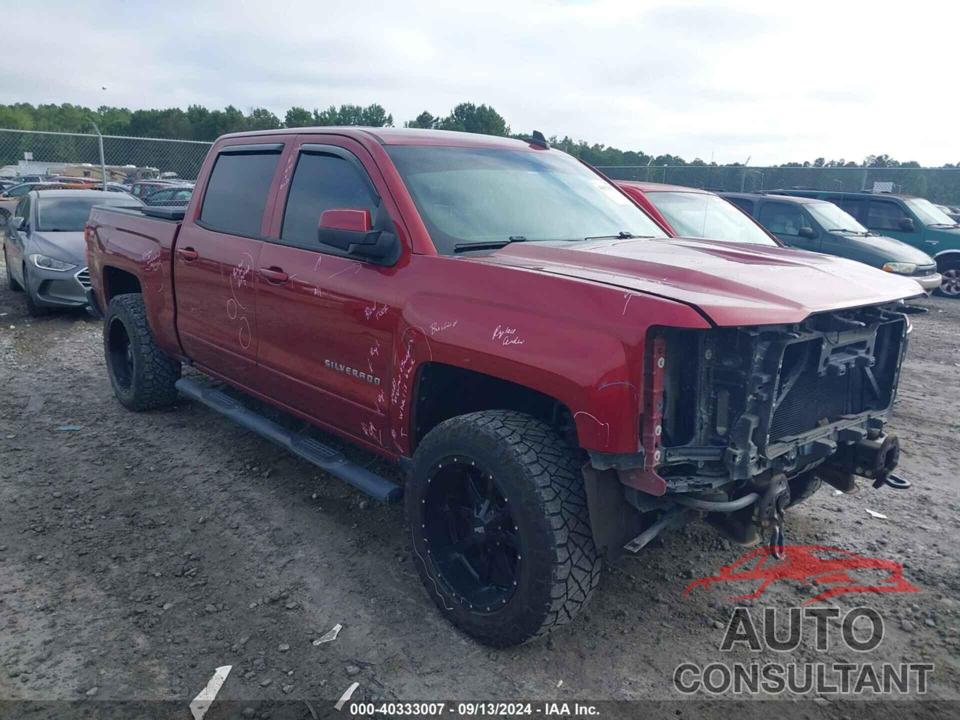 CHEVROLET SILVERADO 1500 2018 - 3GCUKREC2JG379230