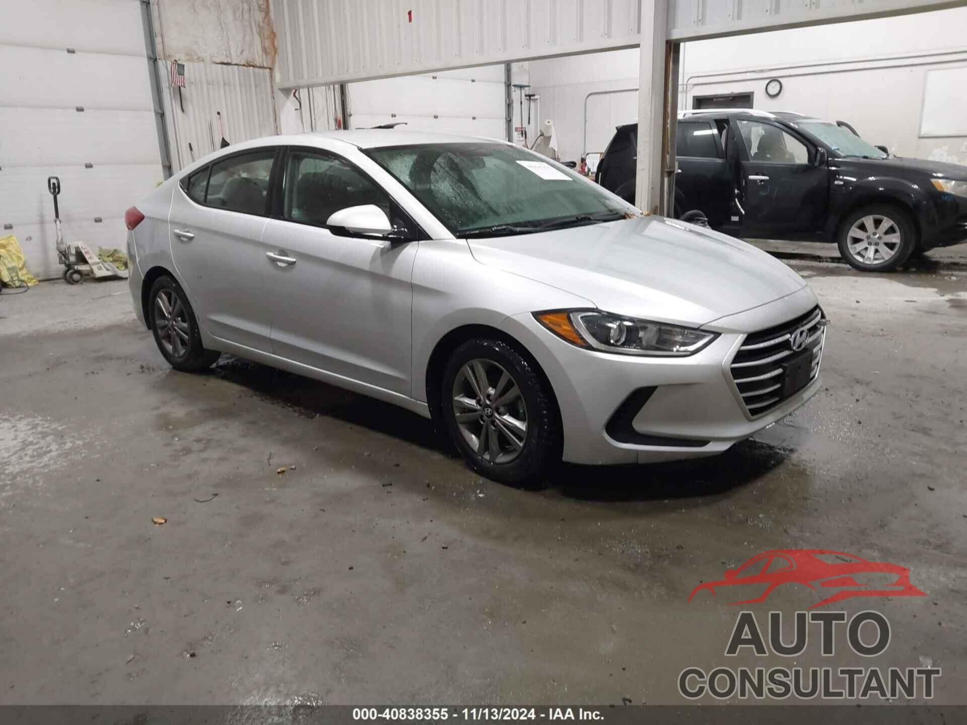 HYUNDAI ELANTRA 2018 - 5NPD84LF1JH307988
