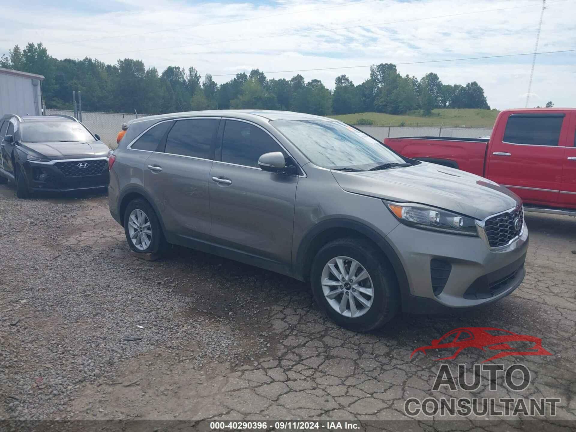 KIA SORENTO 2019 - 5XYPG4A3XKG538177