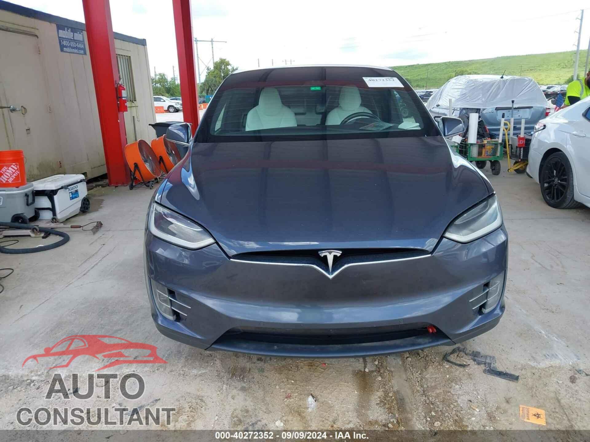 TESLA MODEL X 2017 - 5YJXCBE2XHF043771