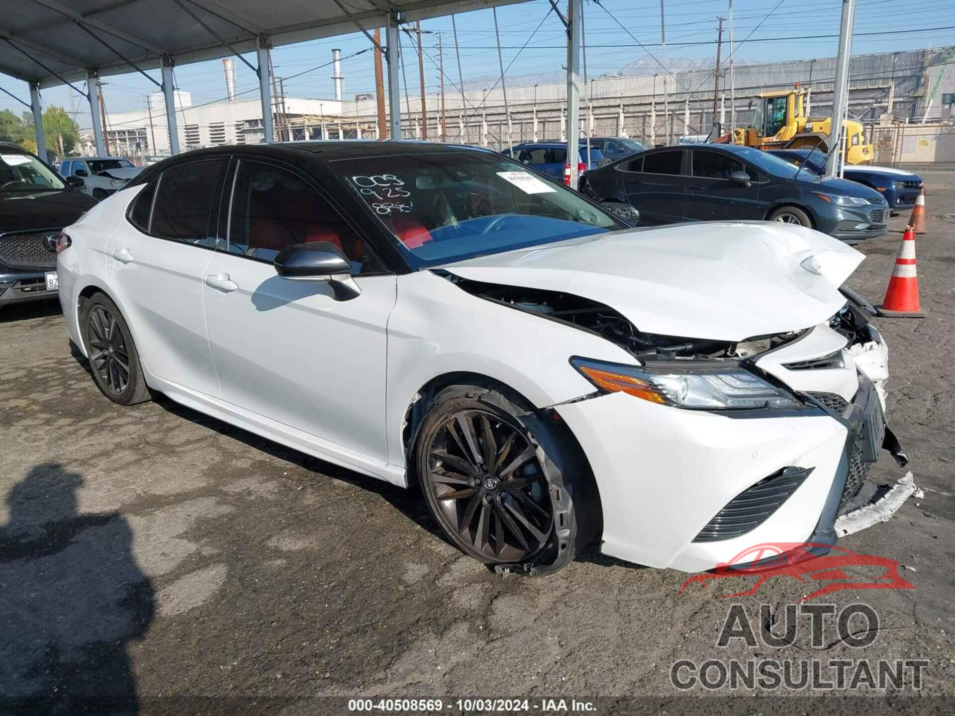 TOYOTA CAMRY 2018 - 4T1BZ1HK5JU018882