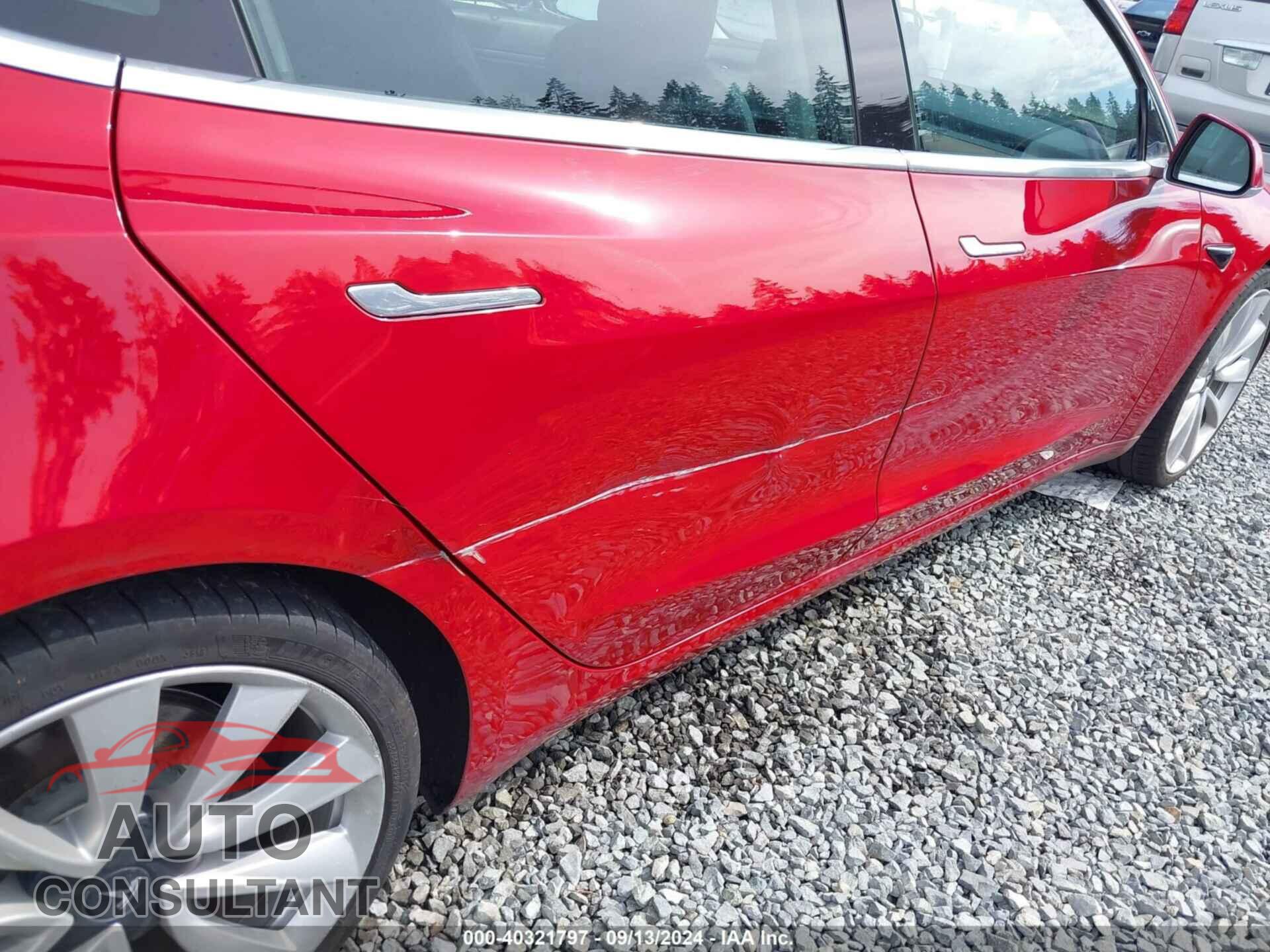 TESLA MODEL 3 2019 - 5YJ3E1EB6KF368024