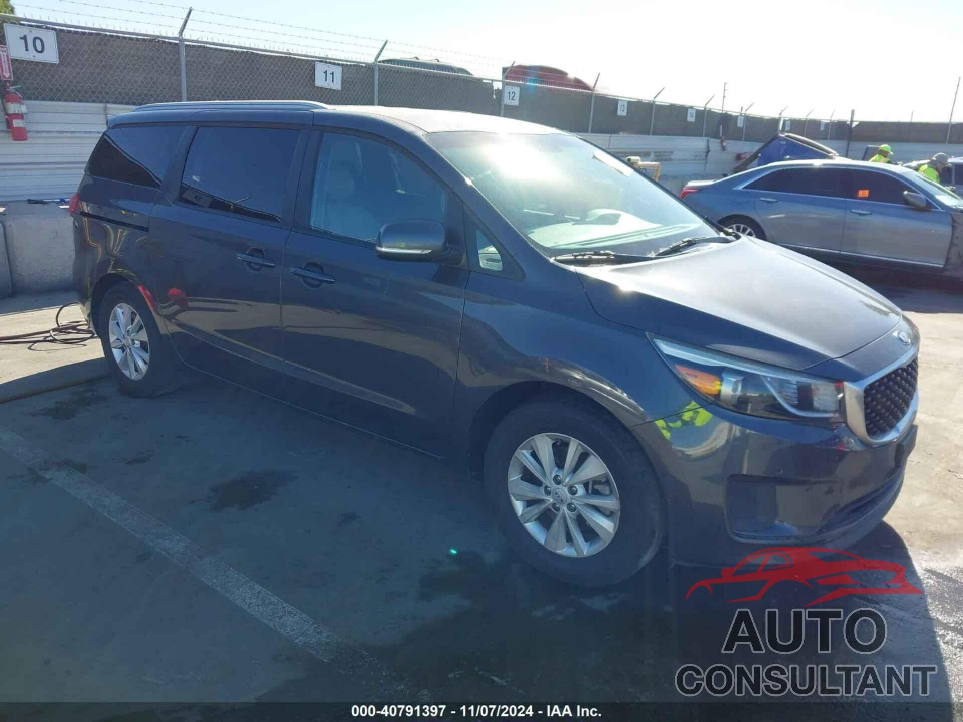 KIA SEDONA 2017 - KNDMB5C14H6326146
