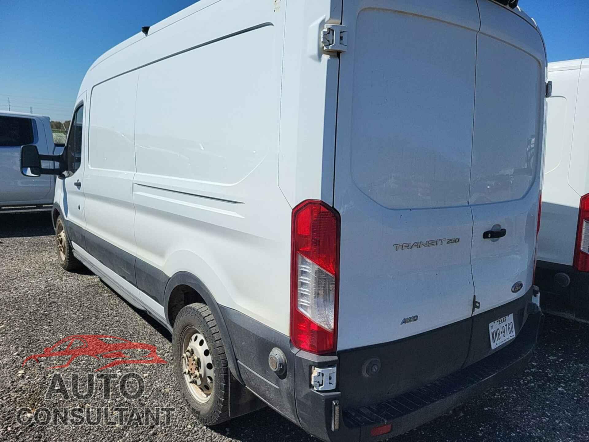 FORD TRANSIT 2020 - 1FTBR2C80LKA03212