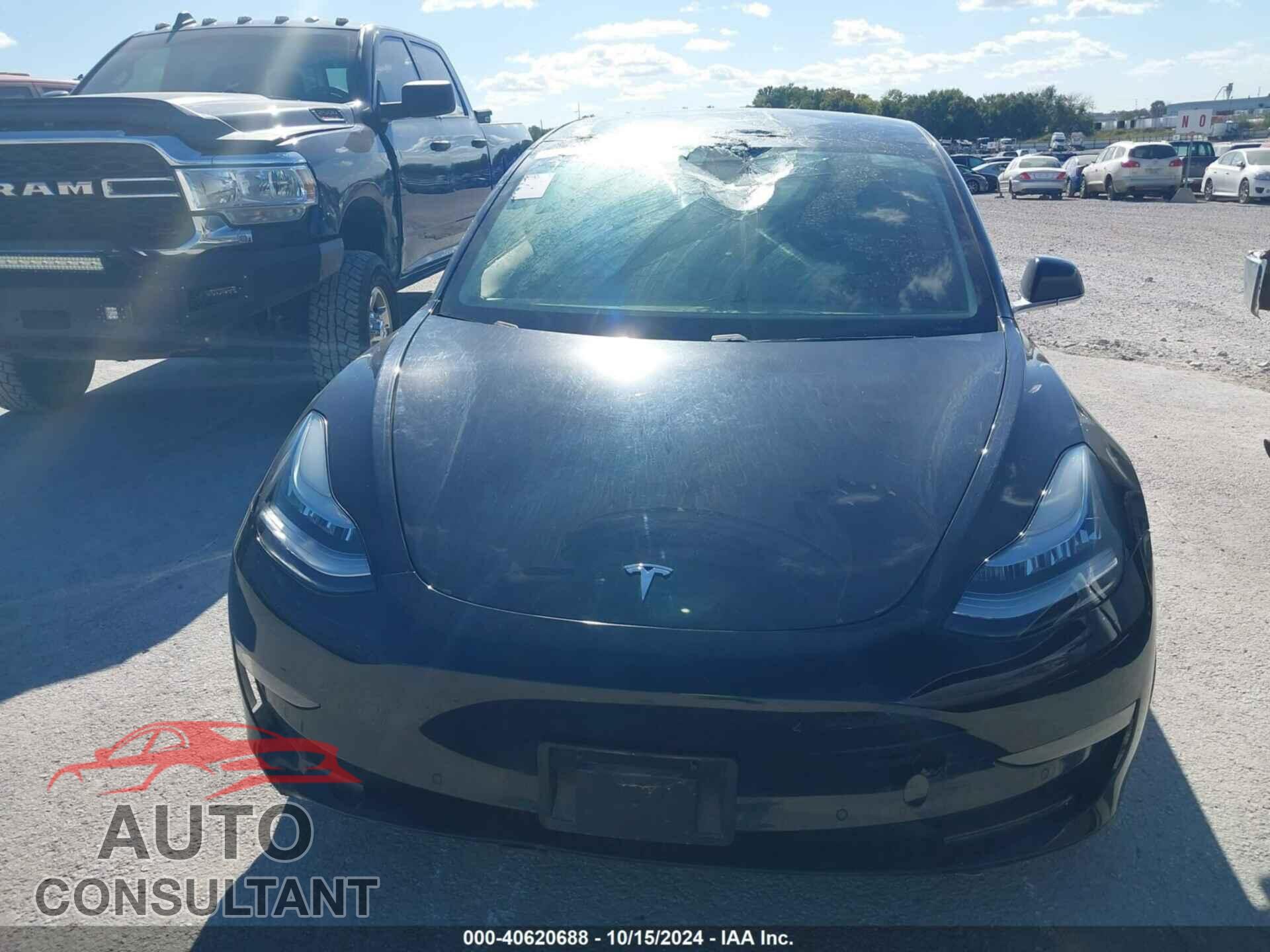 TESLA MODEL 3 2018 - 5YJ3E1EB4JF070831