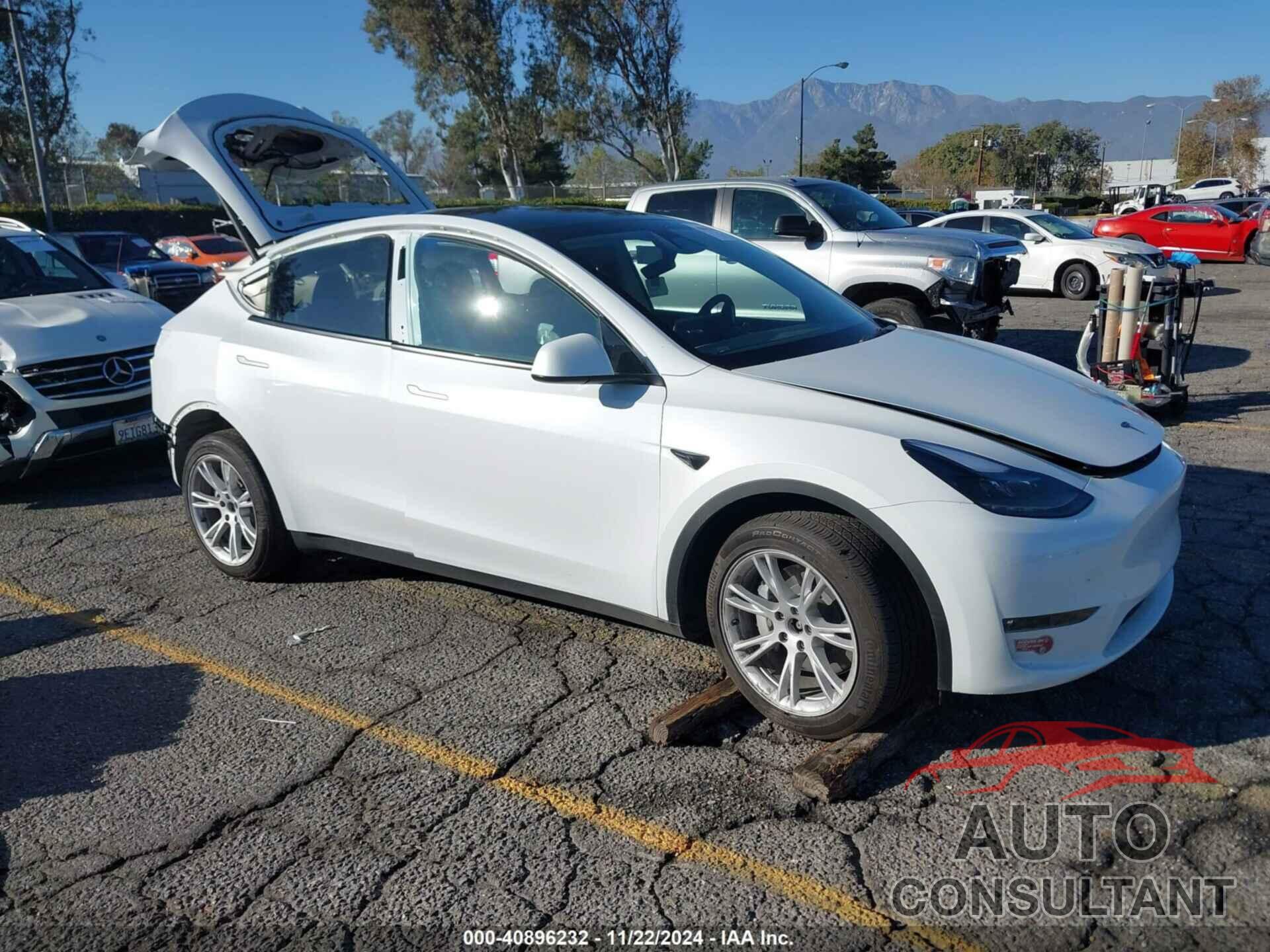 TESLA MODEL Y 2023 - 7SAYGDEEXPF896297