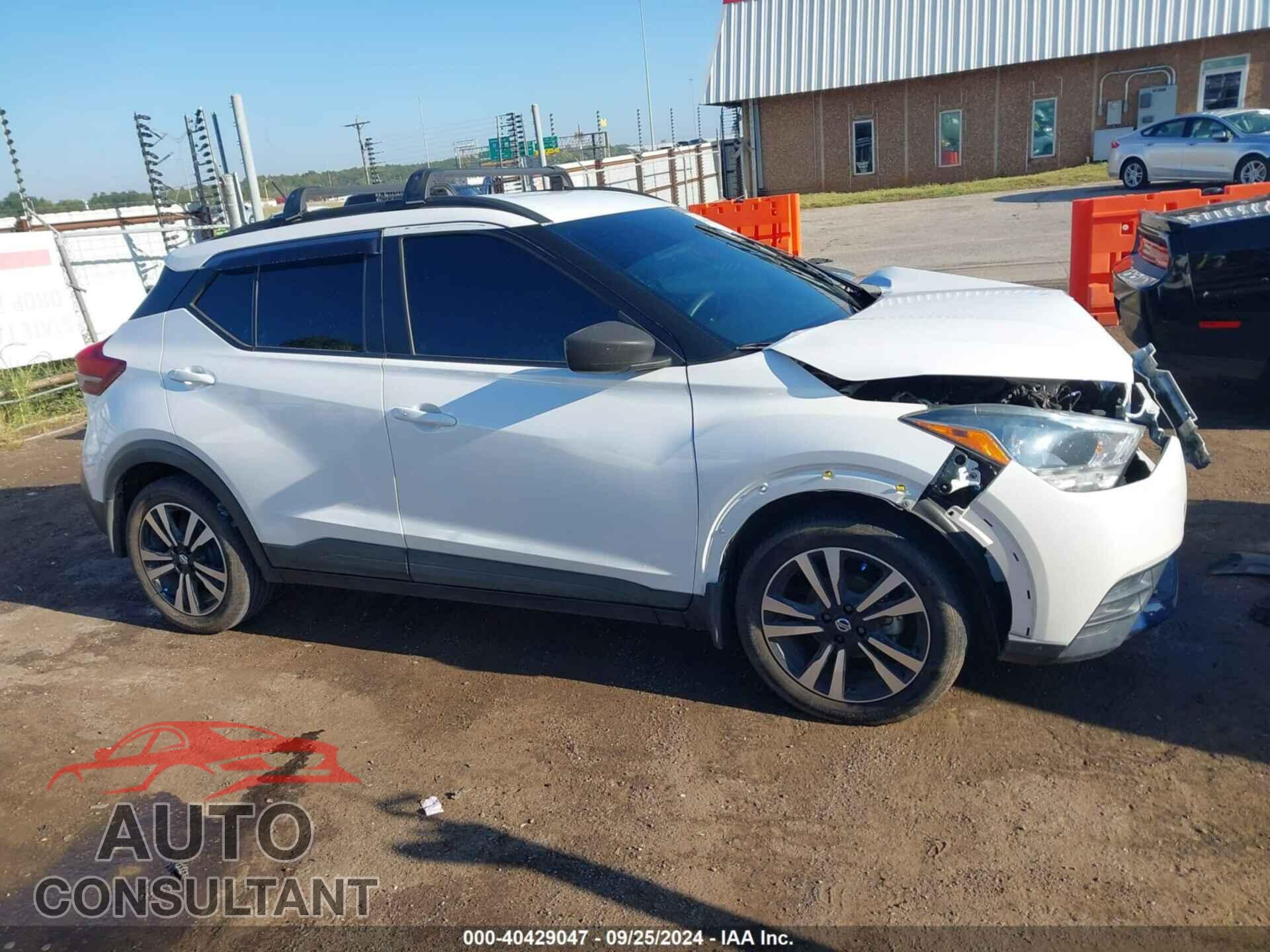 NISSAN KICKS 2019 - 3N1CP5CU3KL538270