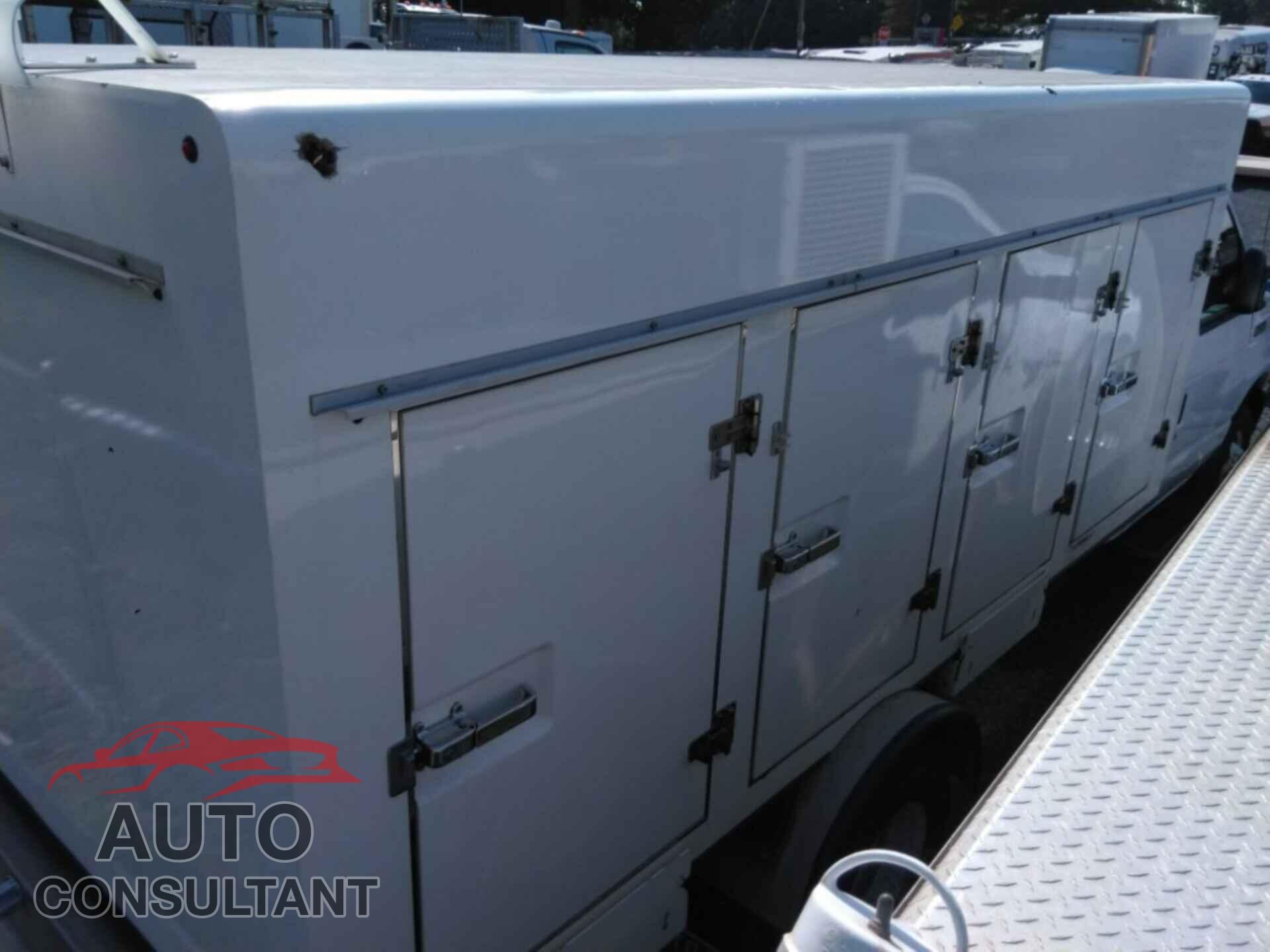FORD E-450 CUTAWAY 2017 - 1FDXE4FS8HDC69105