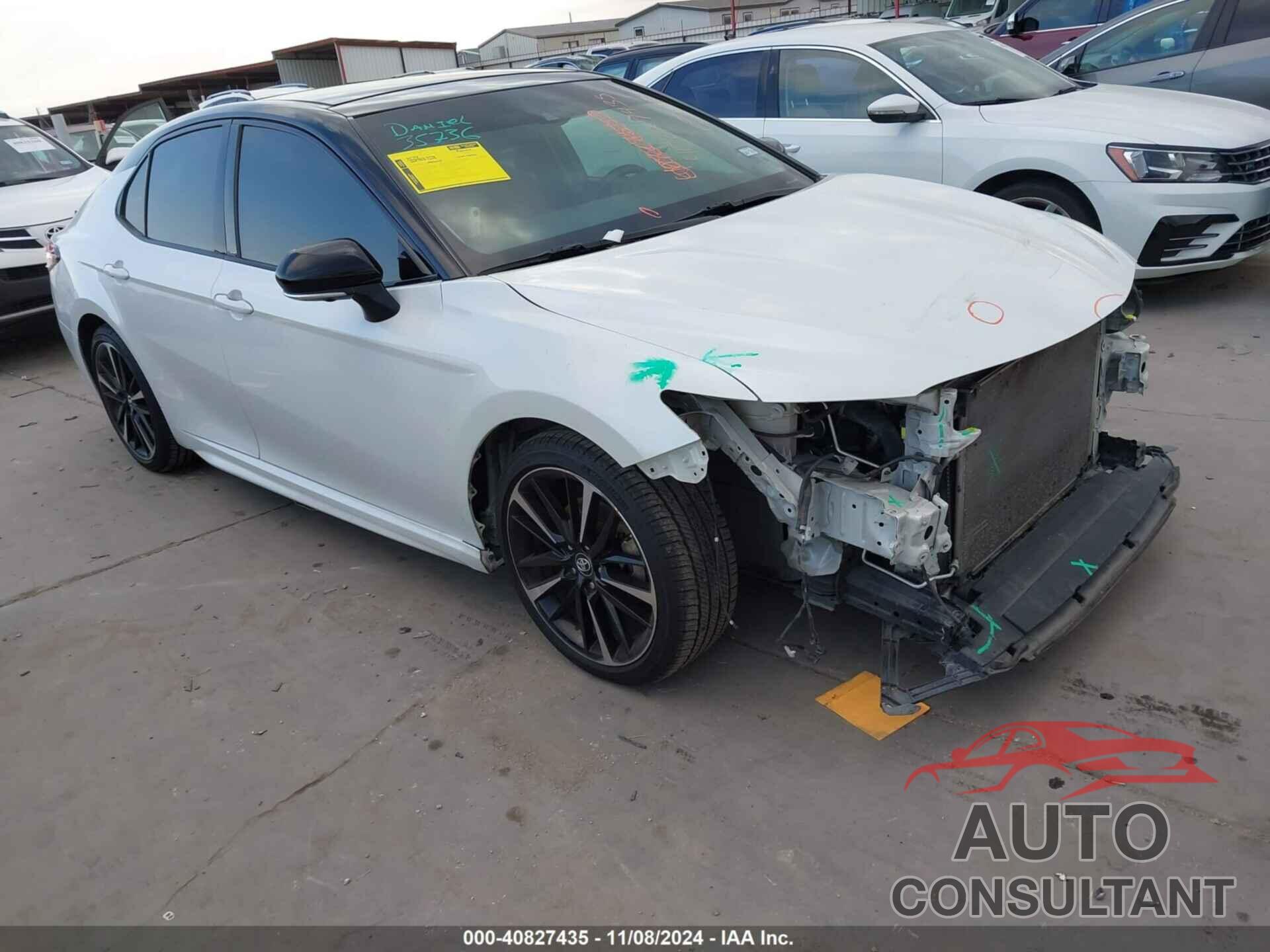 TOYOTA CAMRY 2018 - 4T1BZ1HK0JU021236