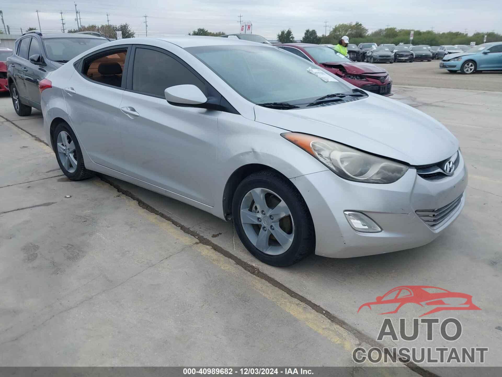 HYUNDAI ELANTRA 2012 - KMHDH4AE1CU207906