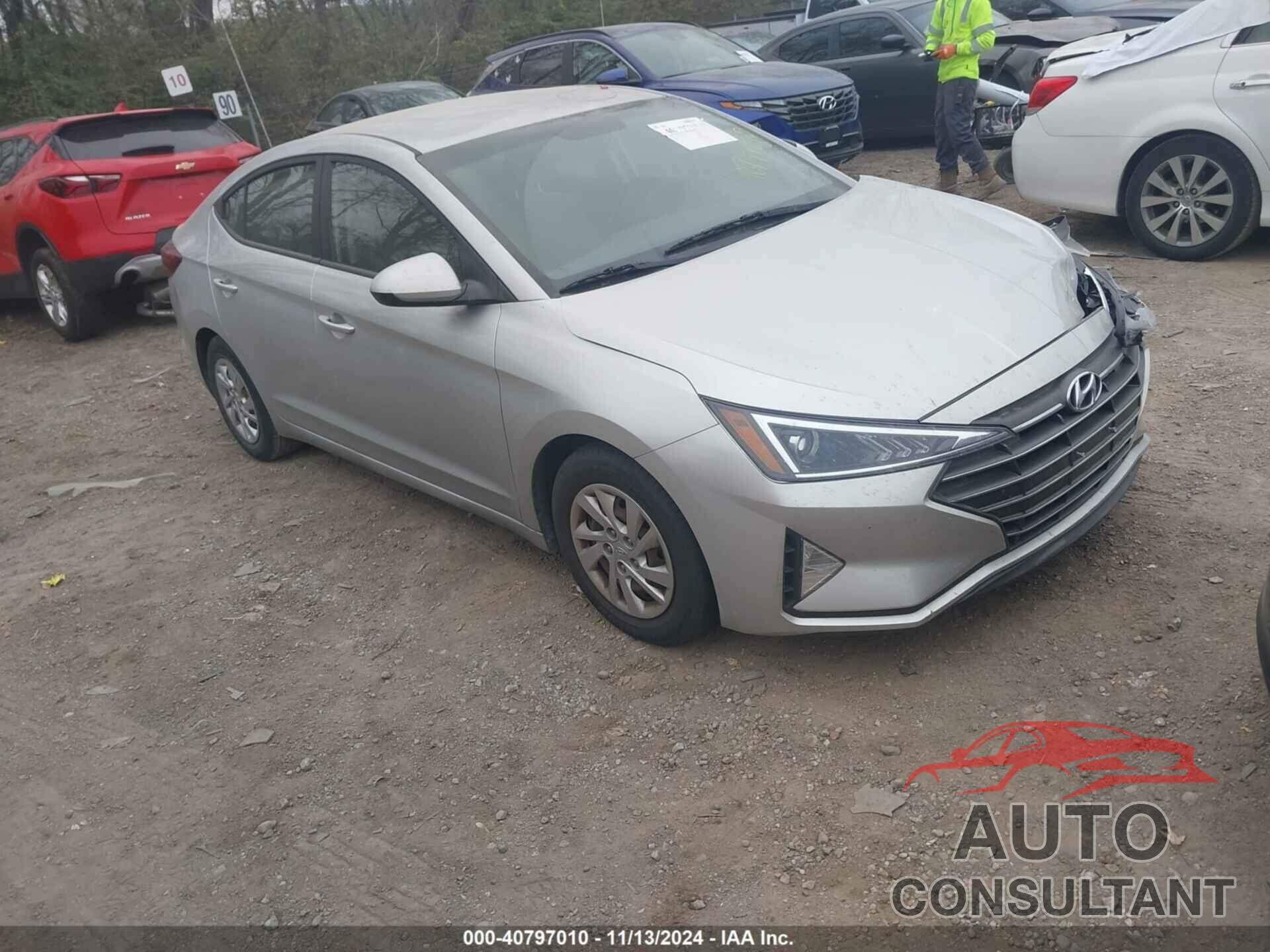 HYUNDAI ELANTRA 2019 - 5NPD74LF4KH482661