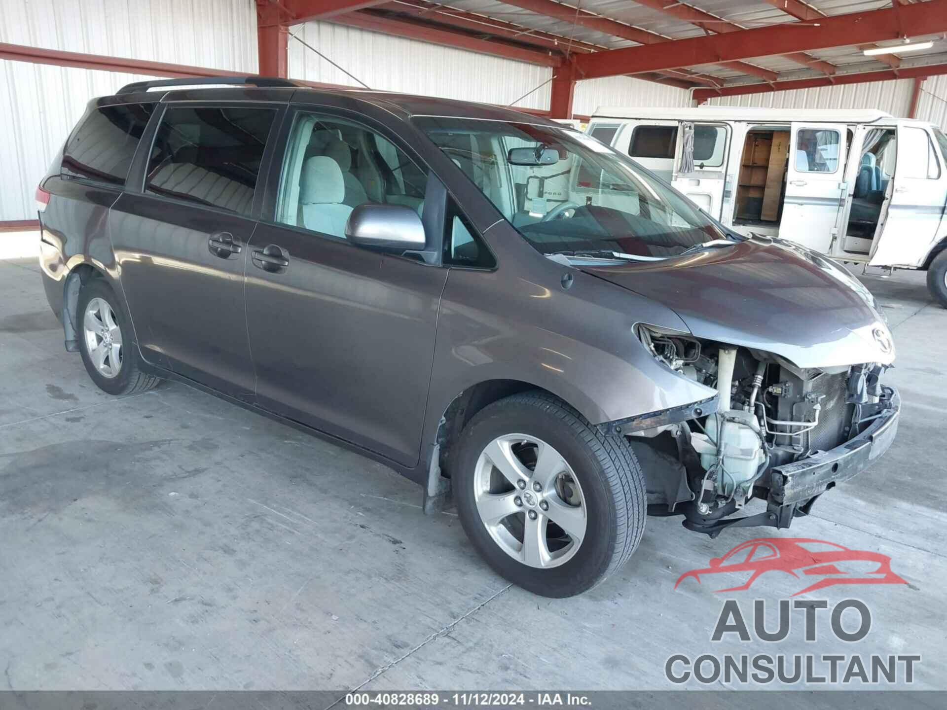 TOYOTA SIENNA 2011 - 5TDKK3DC6BS042276