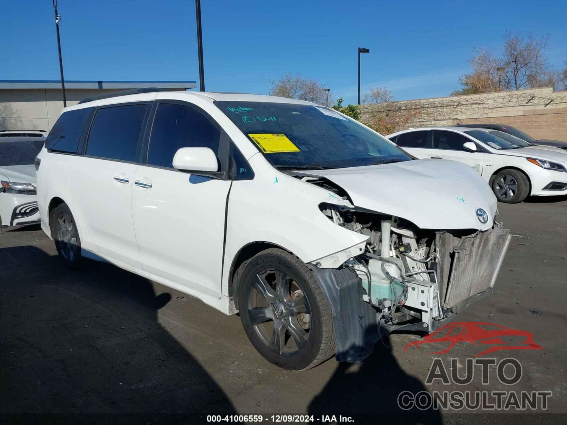 TOYOTA SIENNA 2017 - 5TDXZ3DC6HS812907