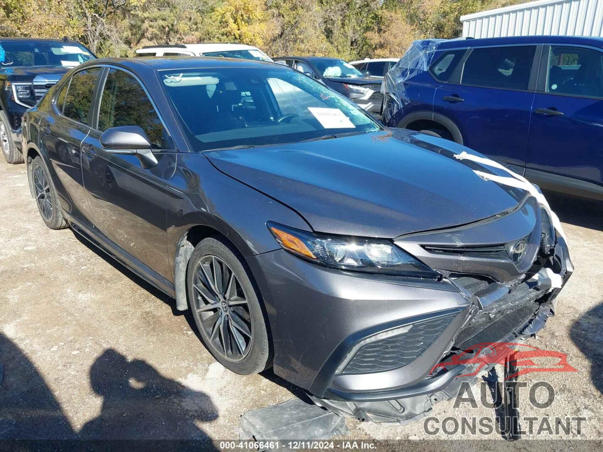 TOYOTA CAMRY 2024 - 4T1G11AK2RU206519