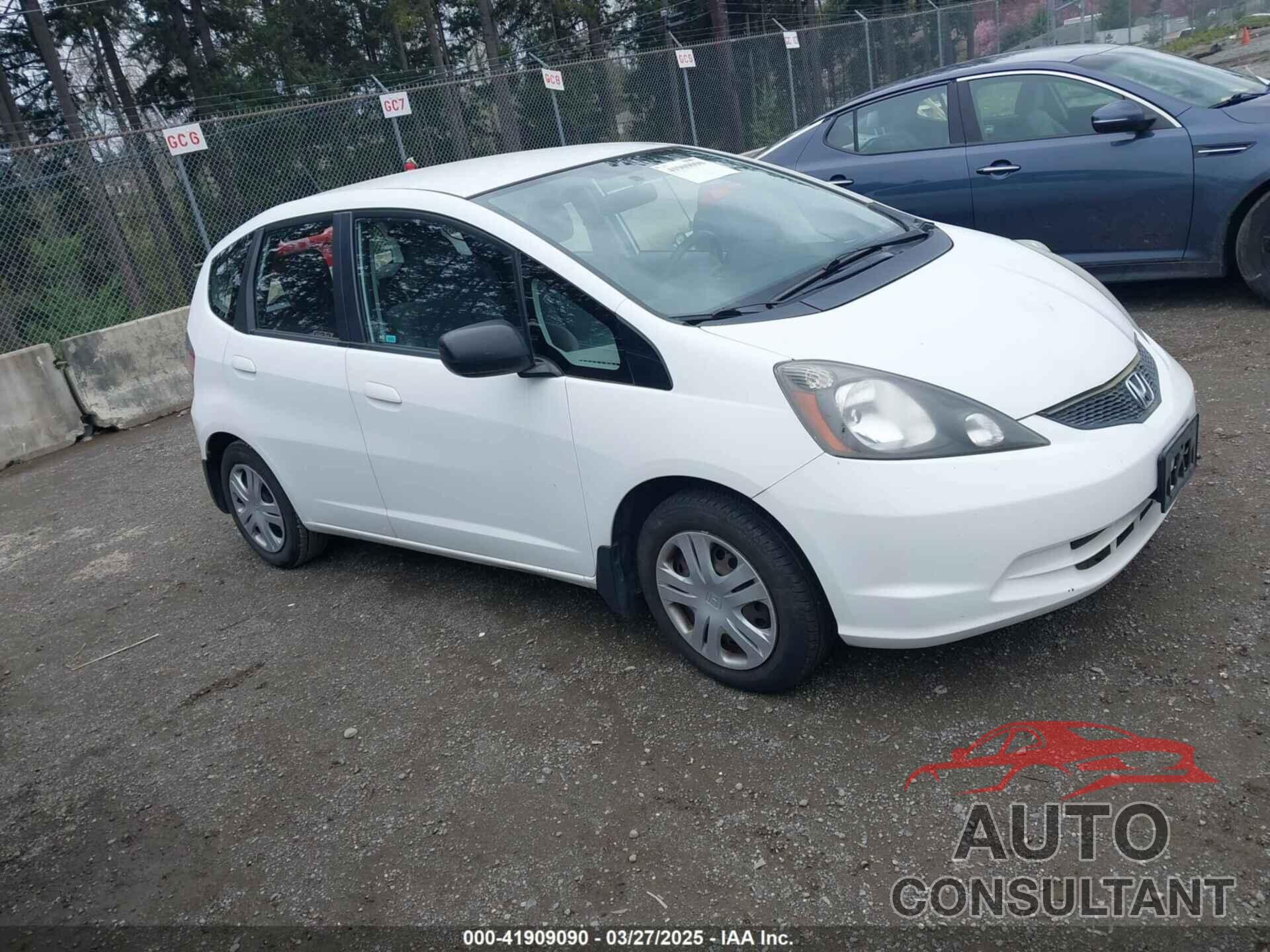 HONDA FIT 2011 - JHMGE8H31BC028385