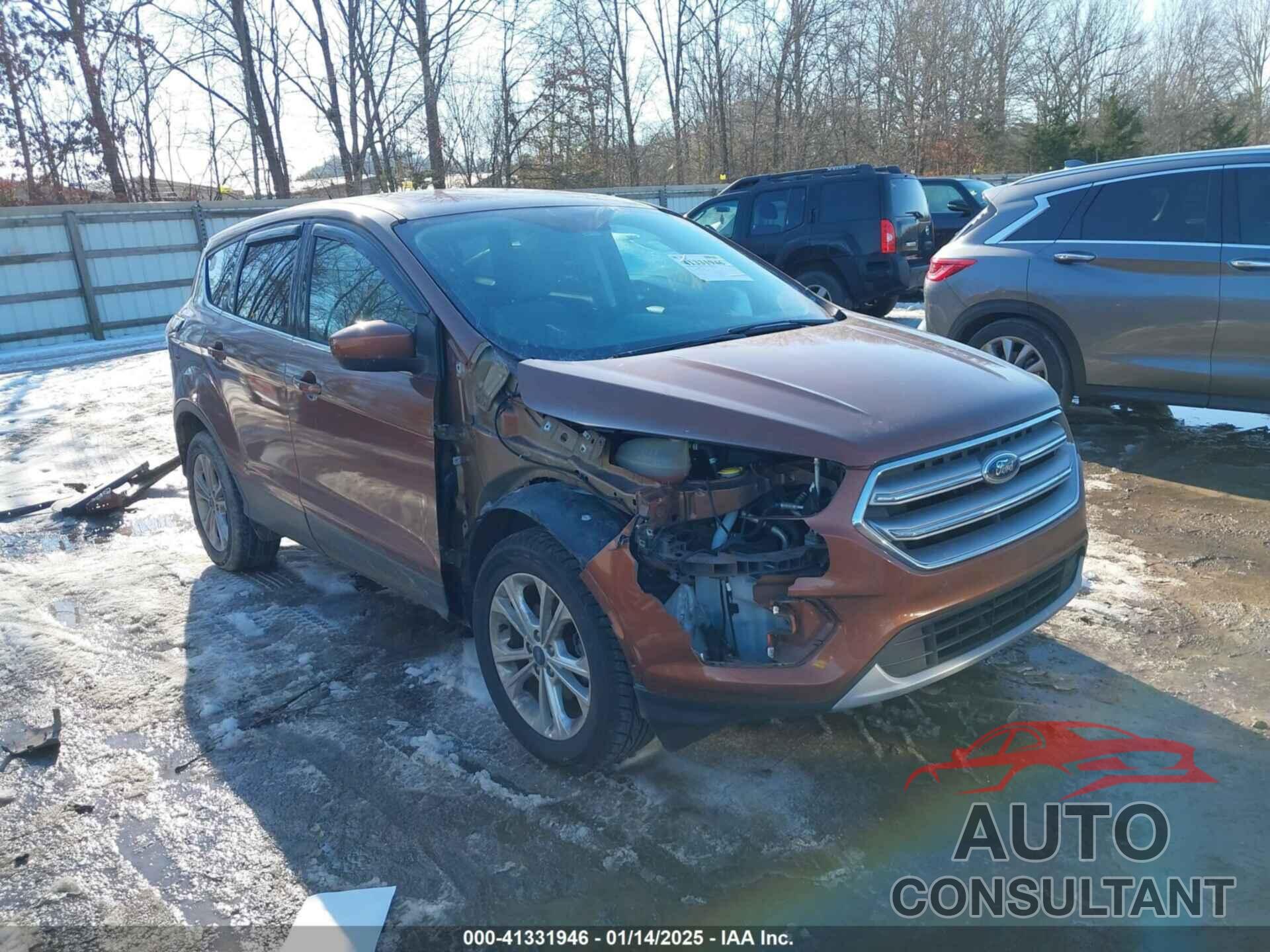 FORD ESCAPE 2017 - 1FMCU0GD2HUB08825