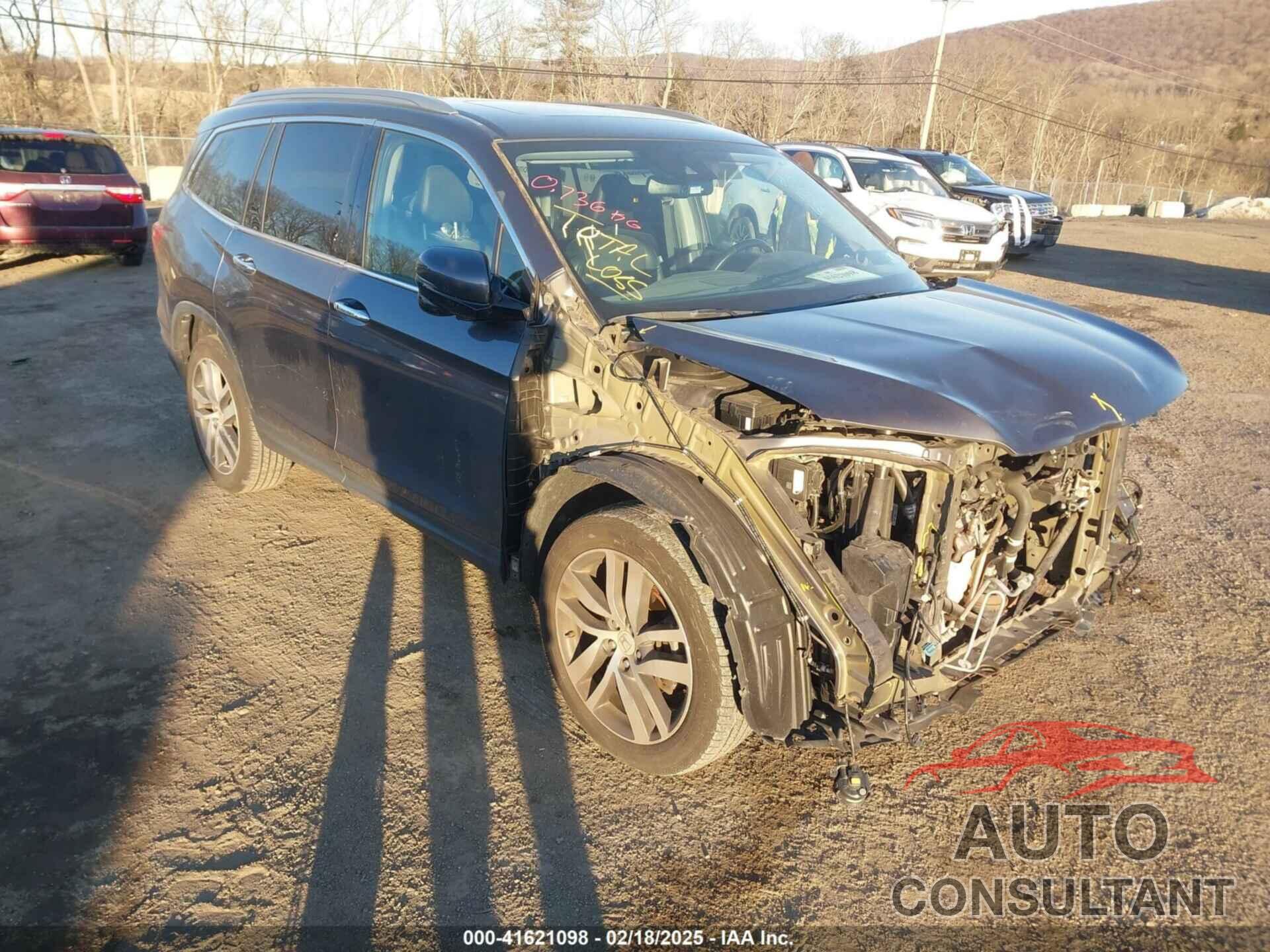 HONDA PILOT 2017 - 5FNYF6H94HB078642