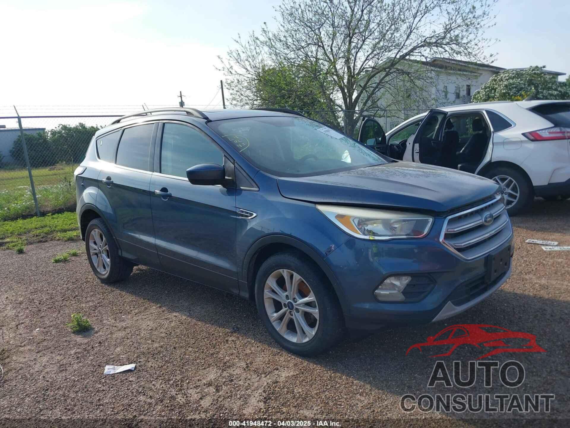 FORD ESCAPE 2018 - 1FMCU0GD5JUA32314