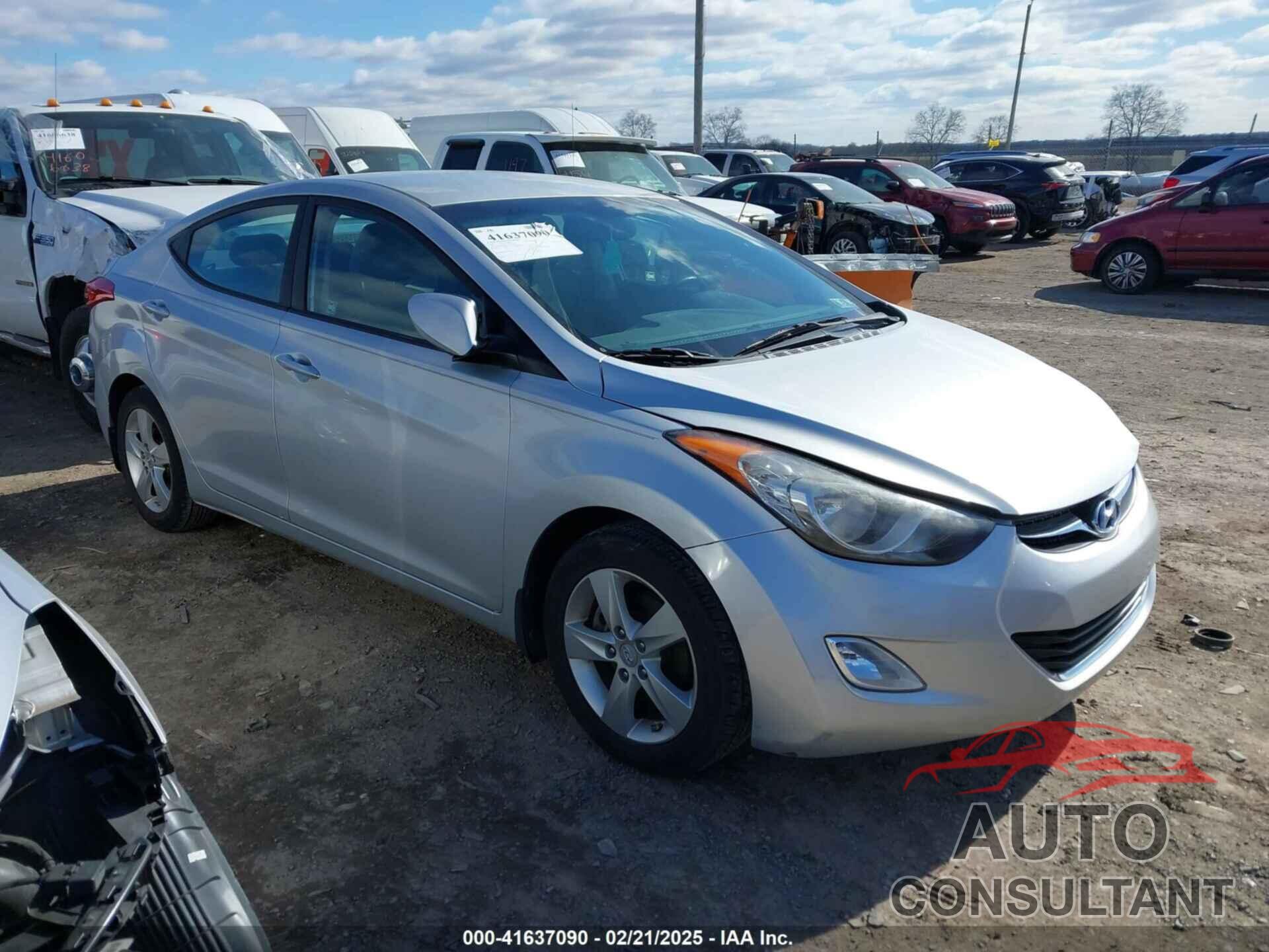 HYUNDAI ELANTRA 2012 - KMHDH4AE1CU304961