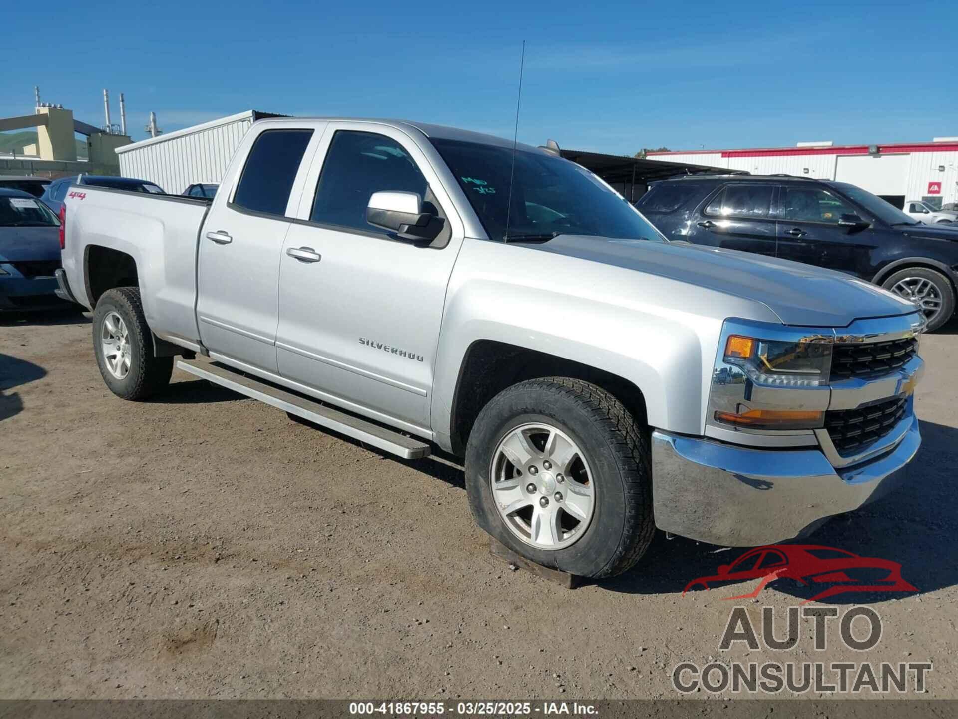 CHEVROLET SILVERADO 1500 2018 - 1GCVKREC5JZ118789
