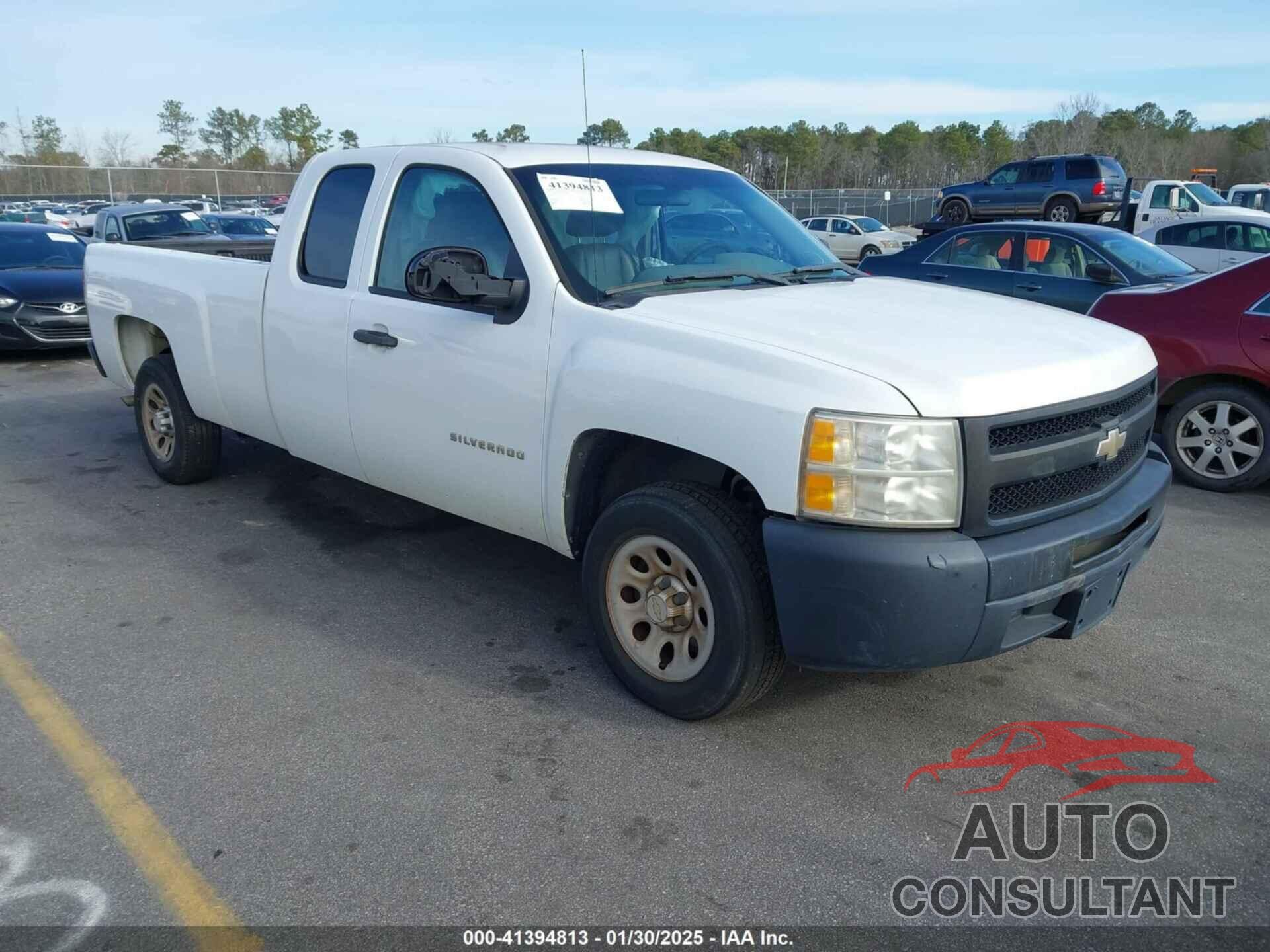 CHEVROLET SILVERADO 1500 2011 - 1GCRCPE09BZ435369