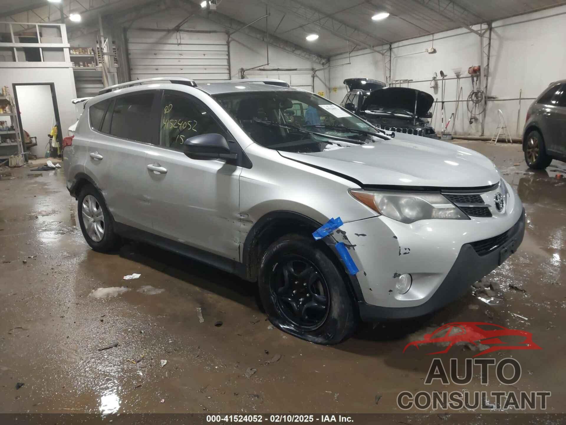 TOYOTA RAV4 2015 - JTMBFREV4FJ037488