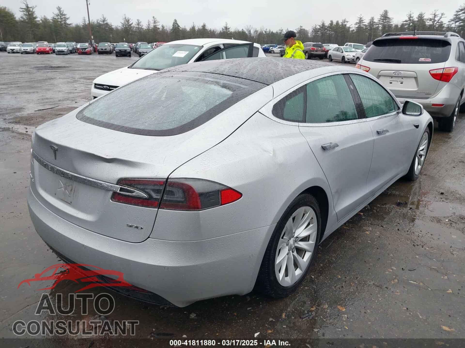 TESLA MODEL S 2017 - 5YJSA1E22HF201241