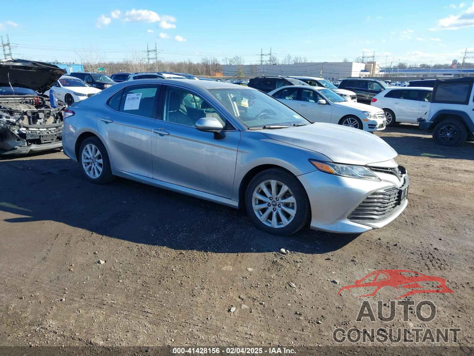 TOYOTA CAMRY 2019 - 4T1B11HK1KU702188