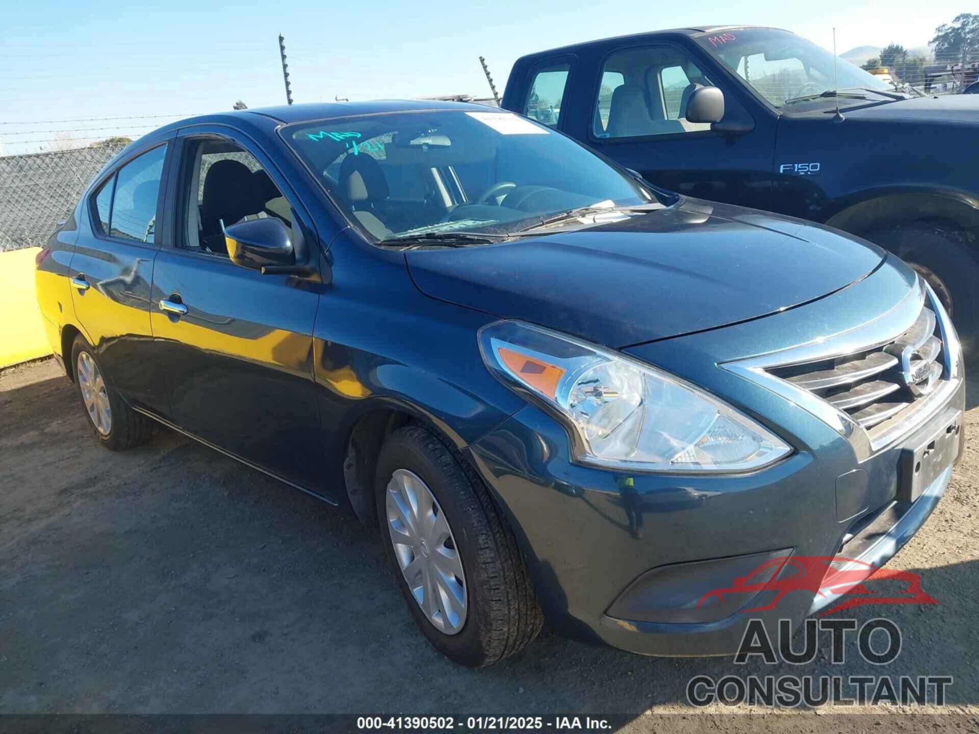 NISSAN VERSA 2017 - 3N1CN7AP9HL840105