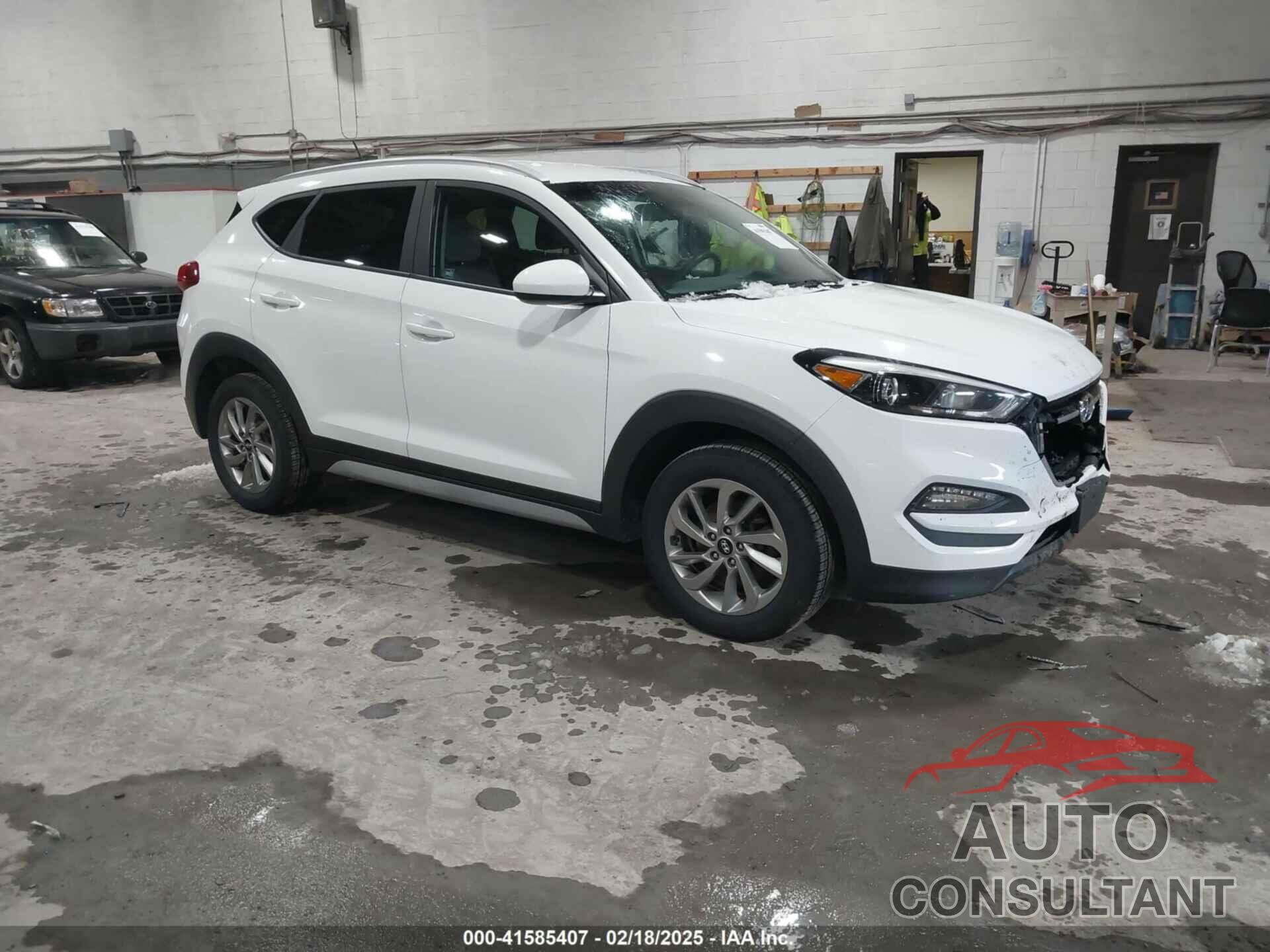 HYUNDAI TUCSON 2017 - KM8J3CA41HU550404