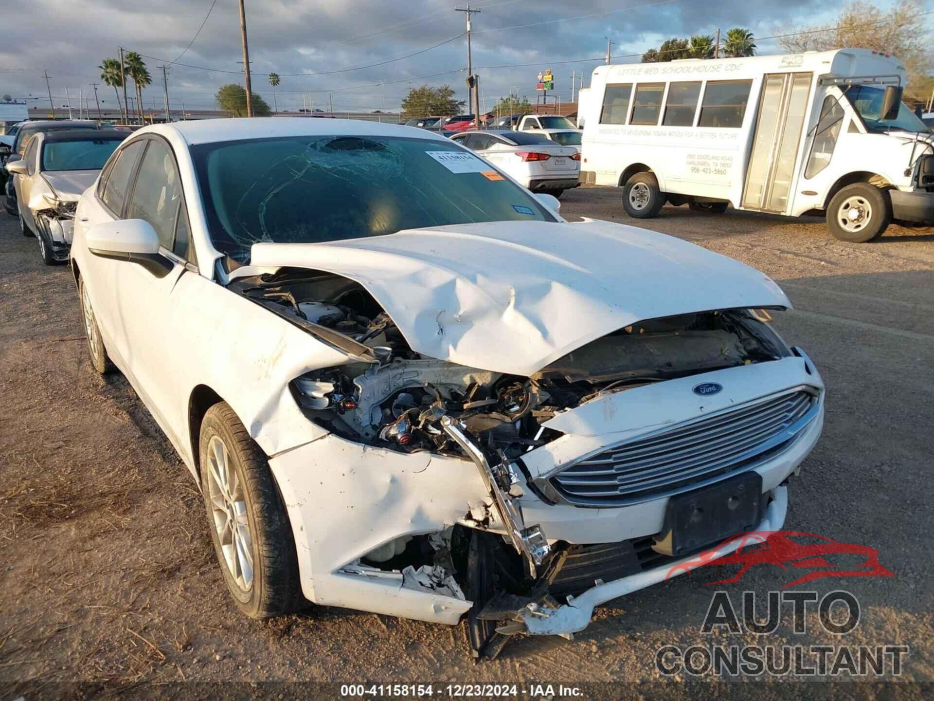 FORD FUSION 2017 - 3FA6P0H74HR163095