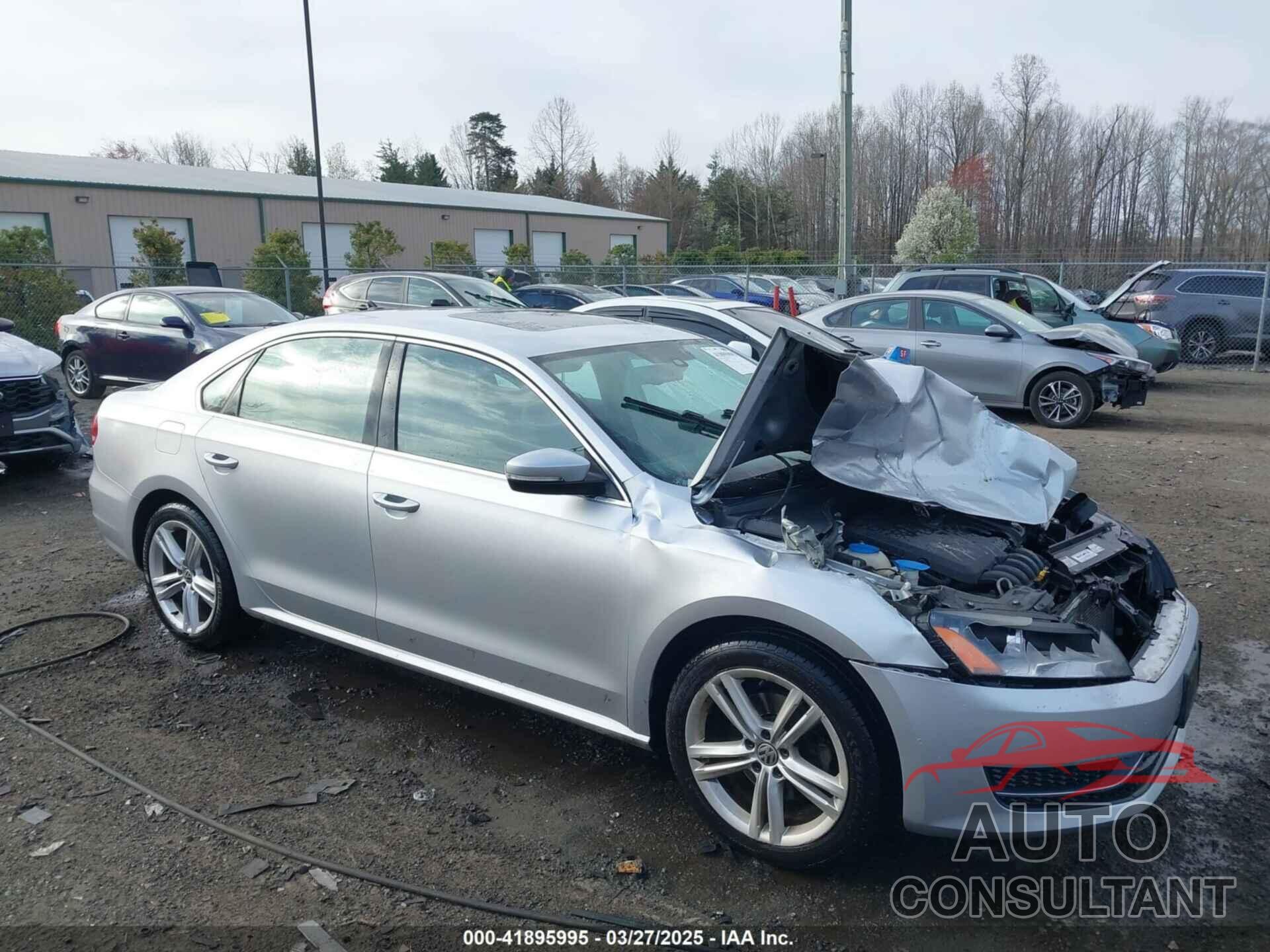 VOLKSWAGEN PASSAT 2014 - 1VWBP7A38EC014592