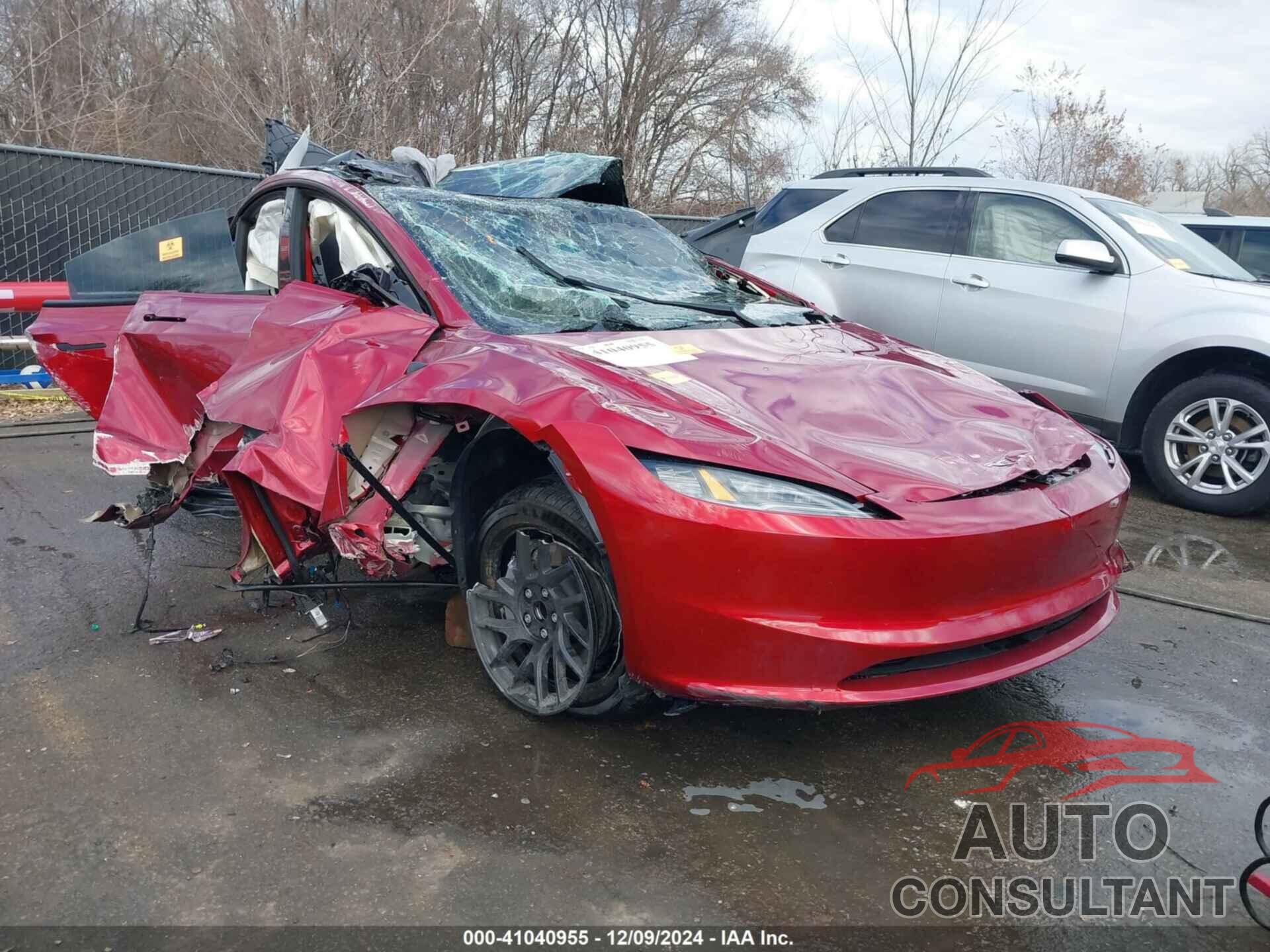 TESLA MODEL 3 2024 - 5YJ3E1EA4RF801552