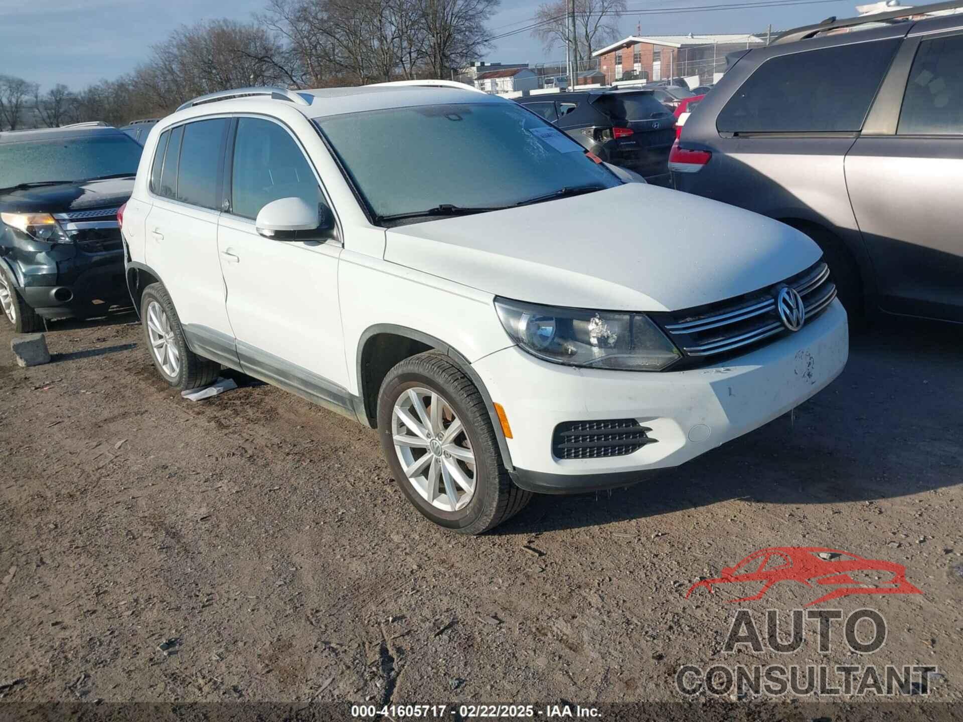 VOLKSWAGEN TIGUAN 2017 - WVGRV7AX1HW502355