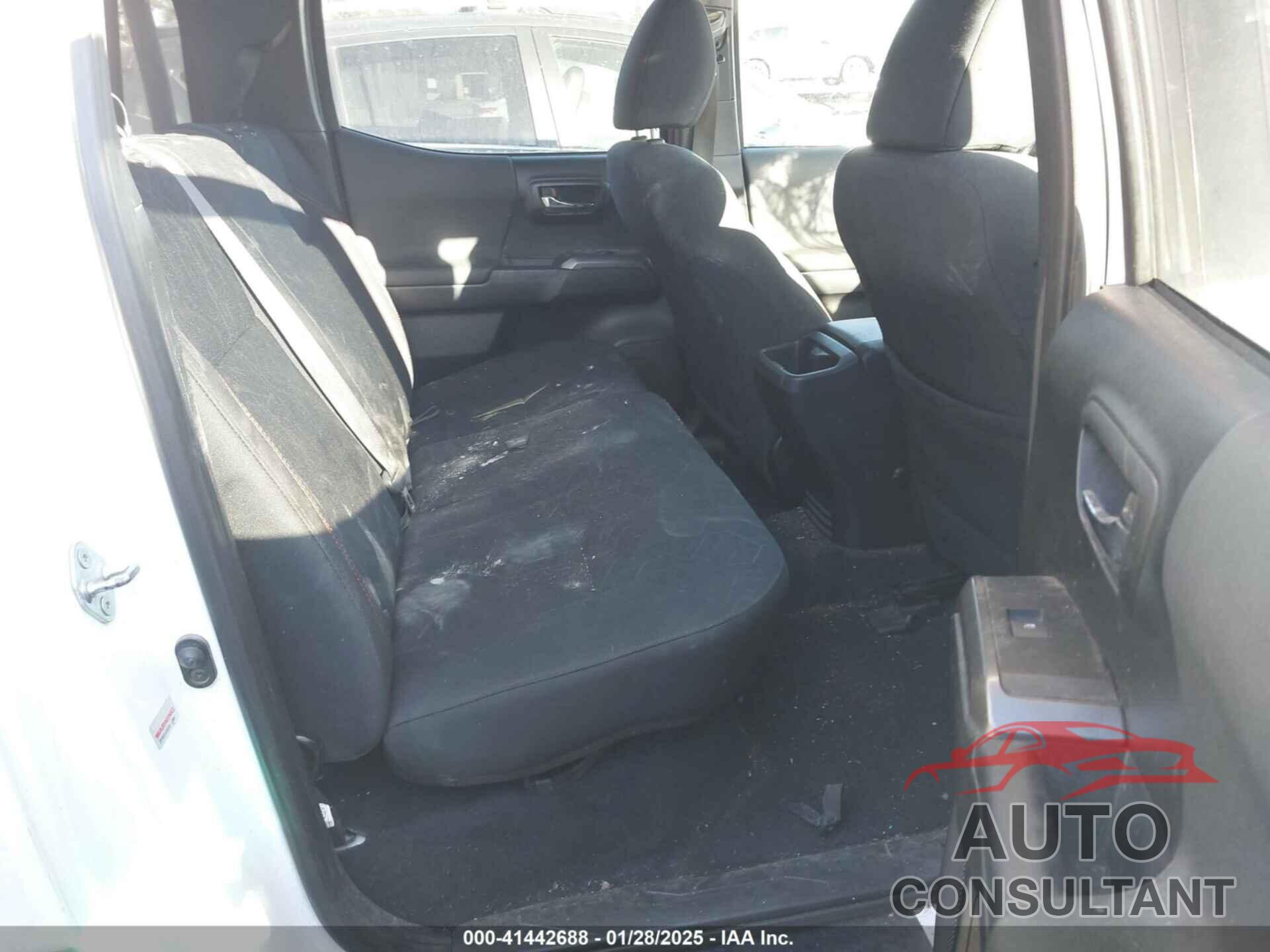 TOYOTA TACOMA 2017 - 3TMDZ5BNXHM031682