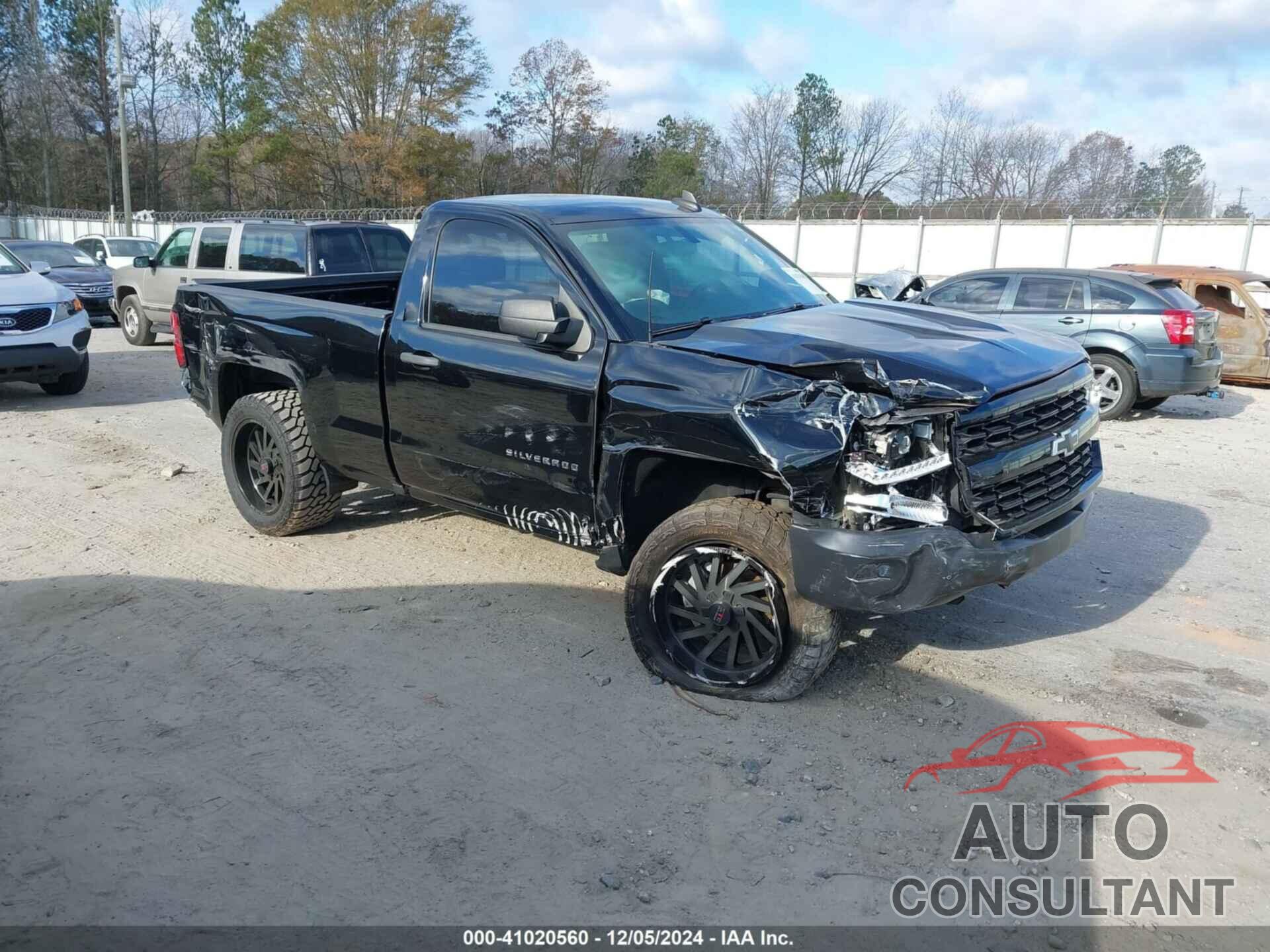 CHEVROLET SILVERADO 1500 2018 - 1GCNCNEH8JZ343368