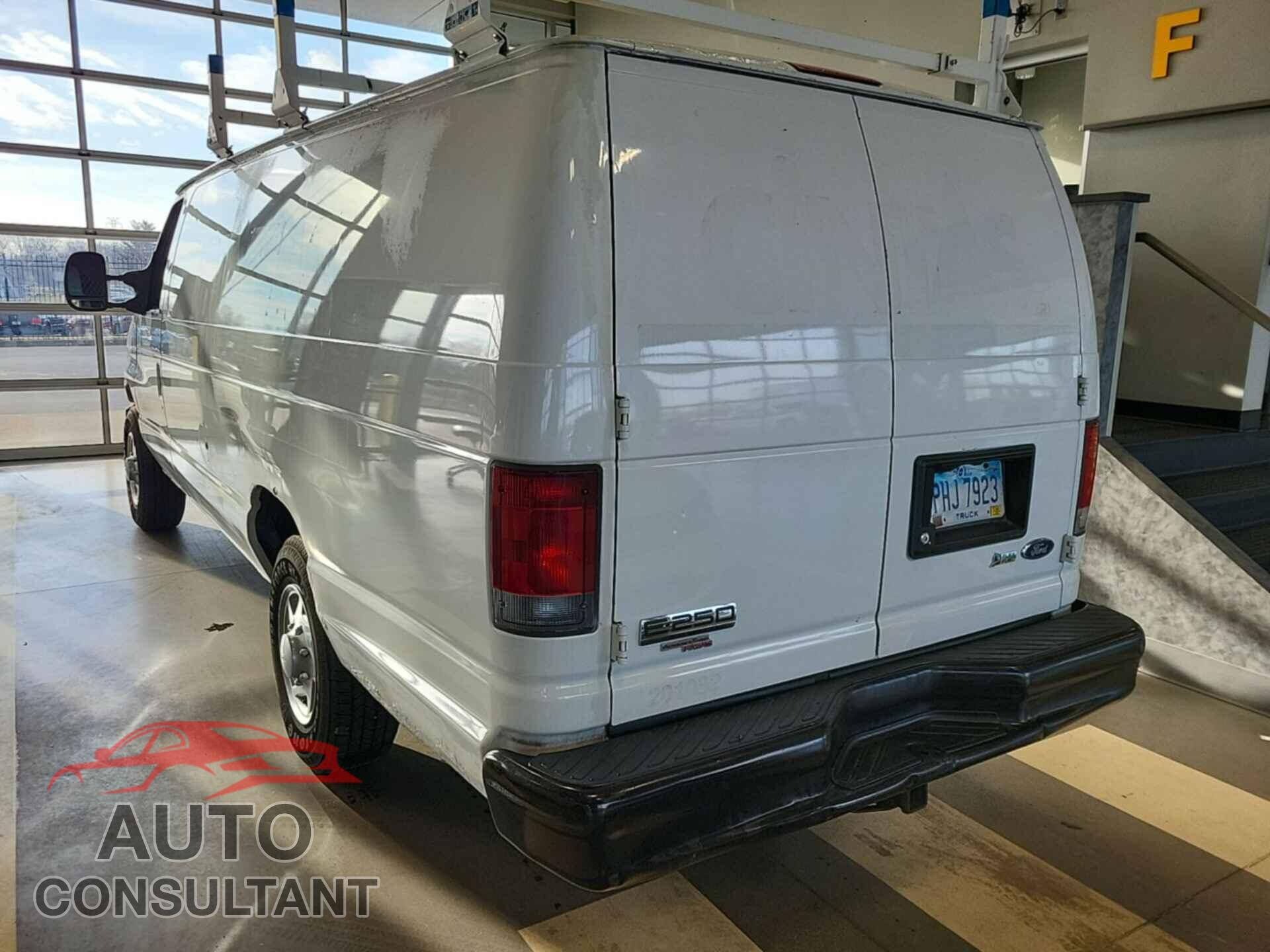 FORD ECONOLINE 2011 - 1FTNS2EL8BDA68296
