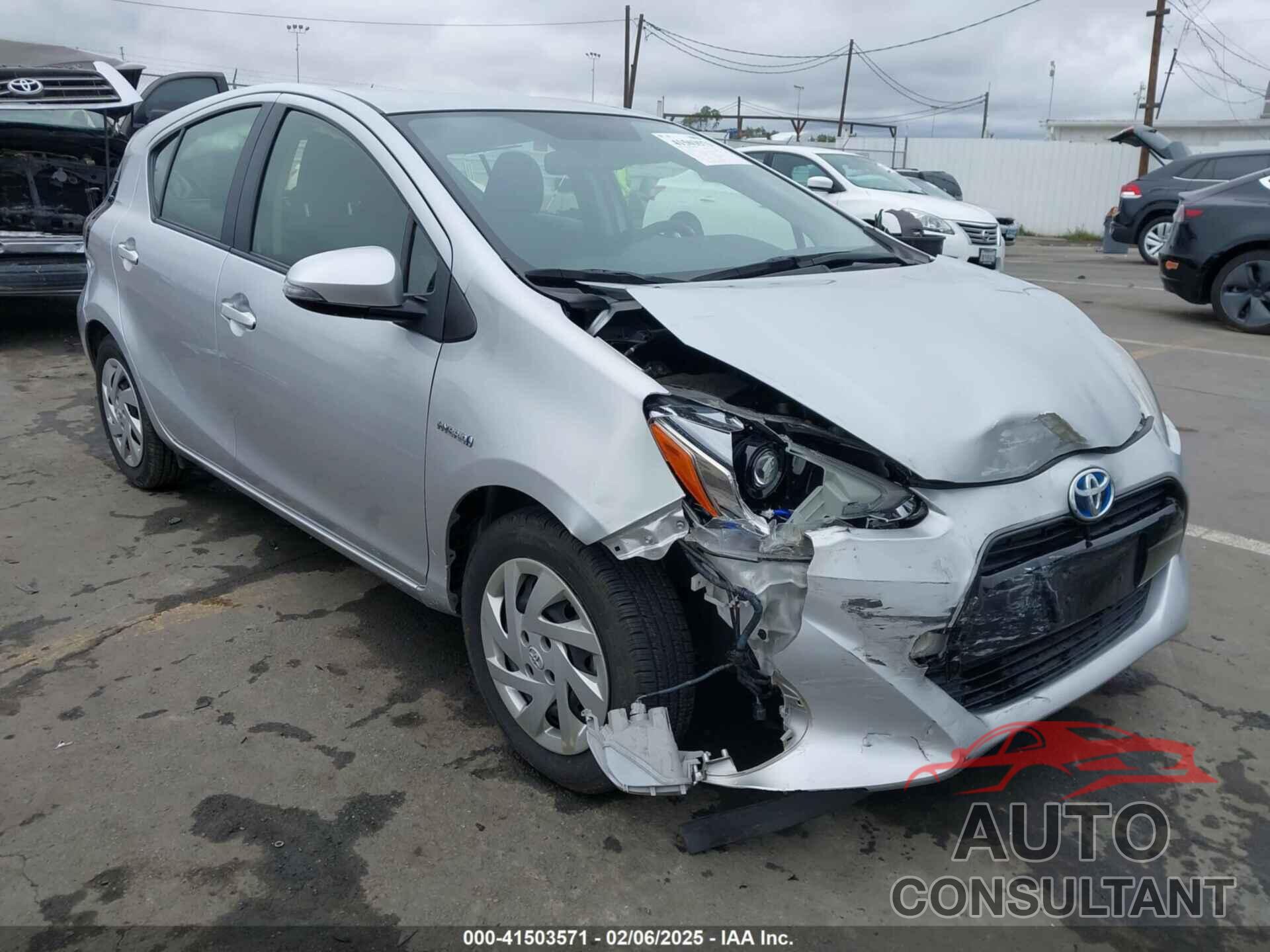 TOYOTA PRIUS C 2015 - JTDKDTB31F1580853